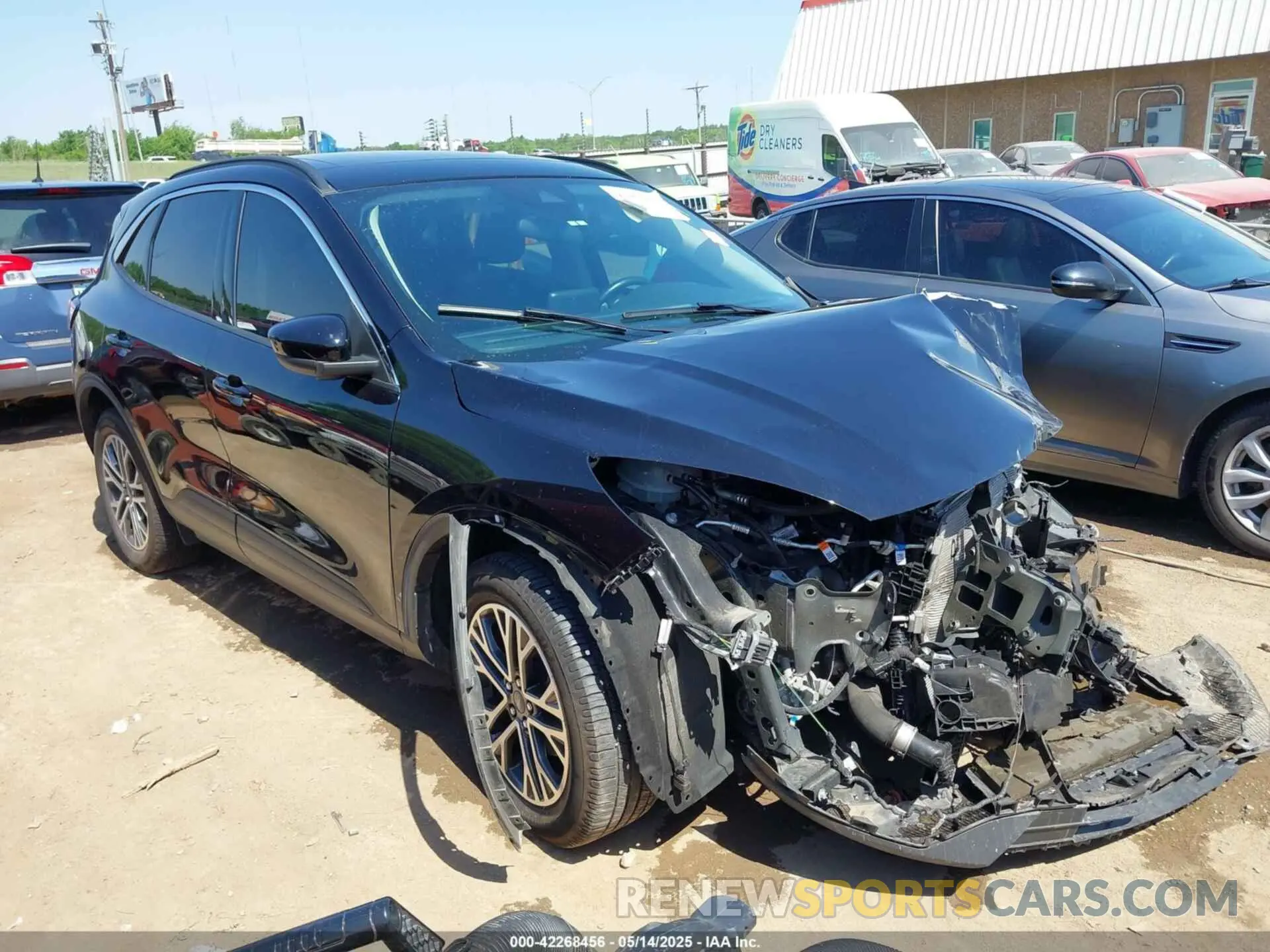 1 Photograph of a damaged car 1FMCU9H91LUB86584 FORD ESCAPE 2020