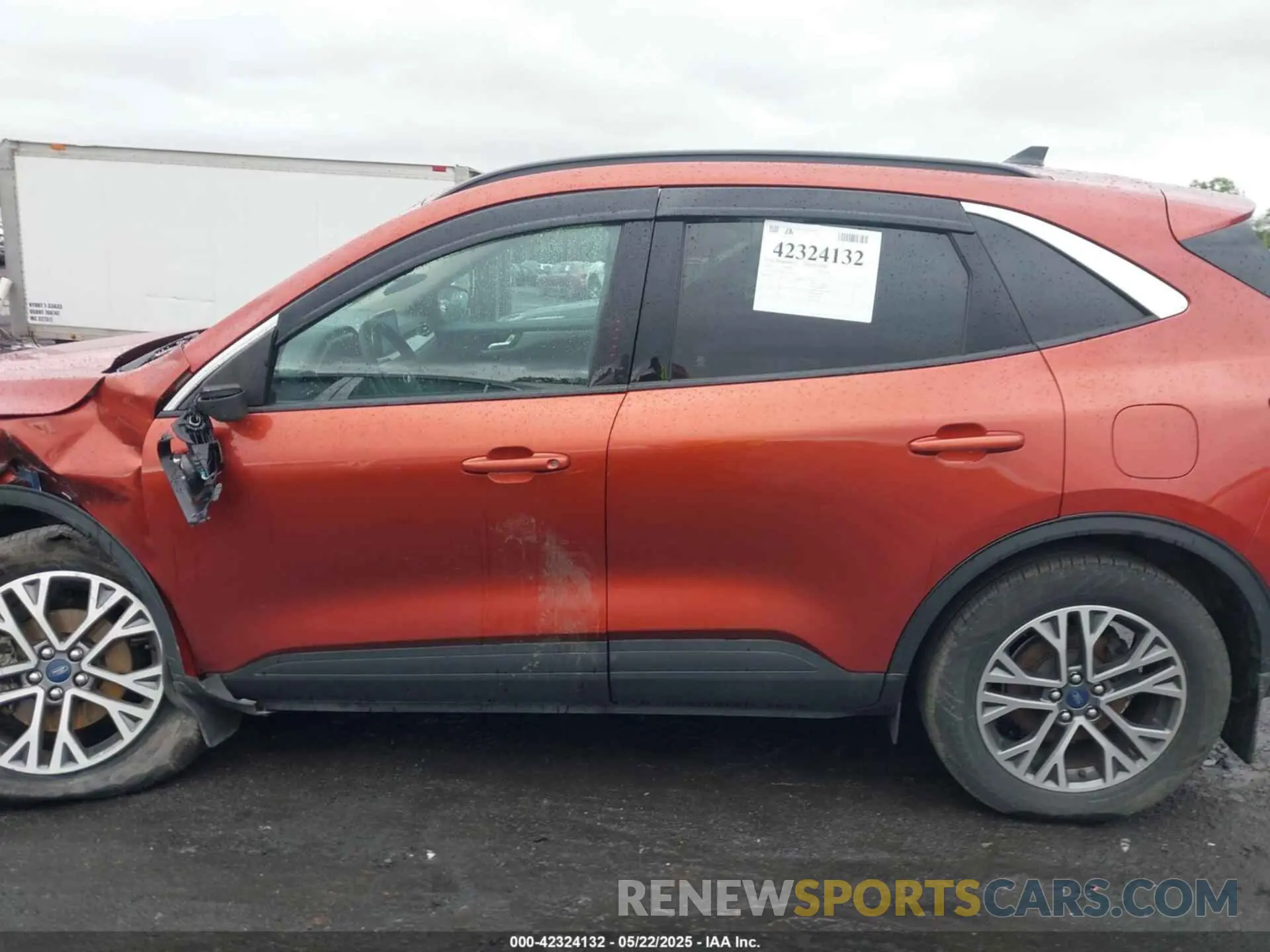 14 Photograph of a damaged car 1FMCU9H94LUA45296 FORD ESCAPE 2020
