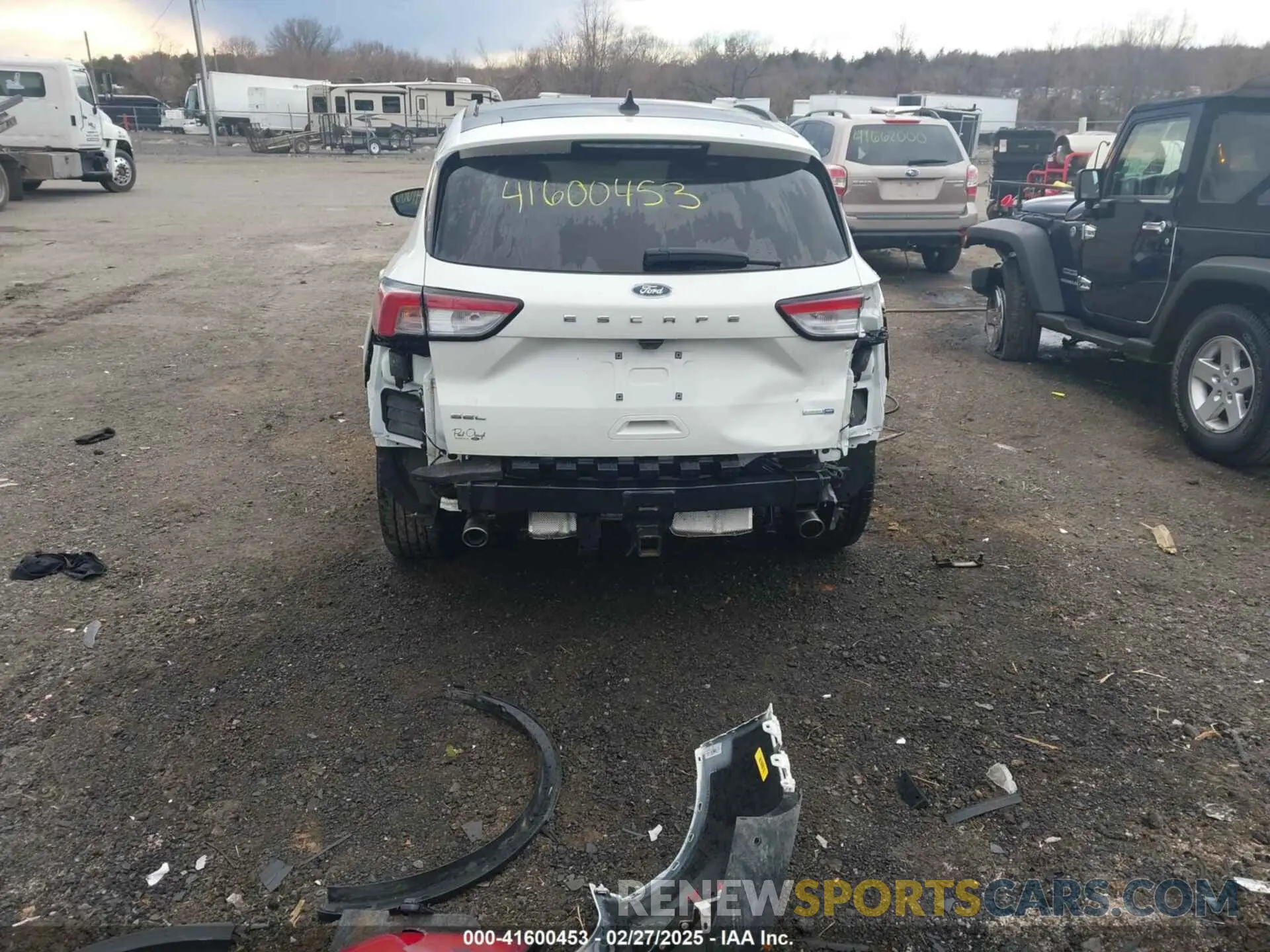 6 Photograph of a damaged car 1FMCU9H94LUB22569 FORD ESCAPE 2020