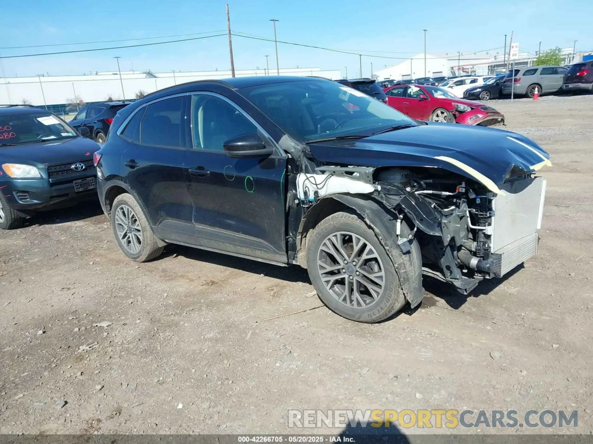 1 Photograph of a damaged car 1FMCU9H94LUB39999 FORD ESCAPE 2020