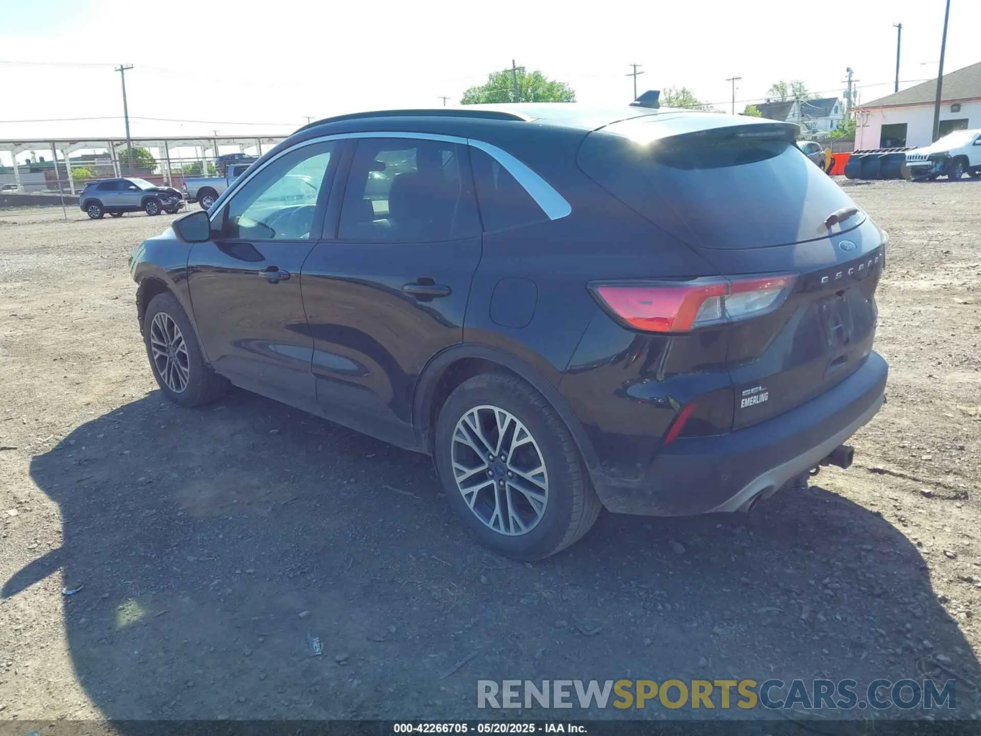 3 Photograph of a damaged car 1FMCU9H94LUB39999 FORD ESCAPE 2020