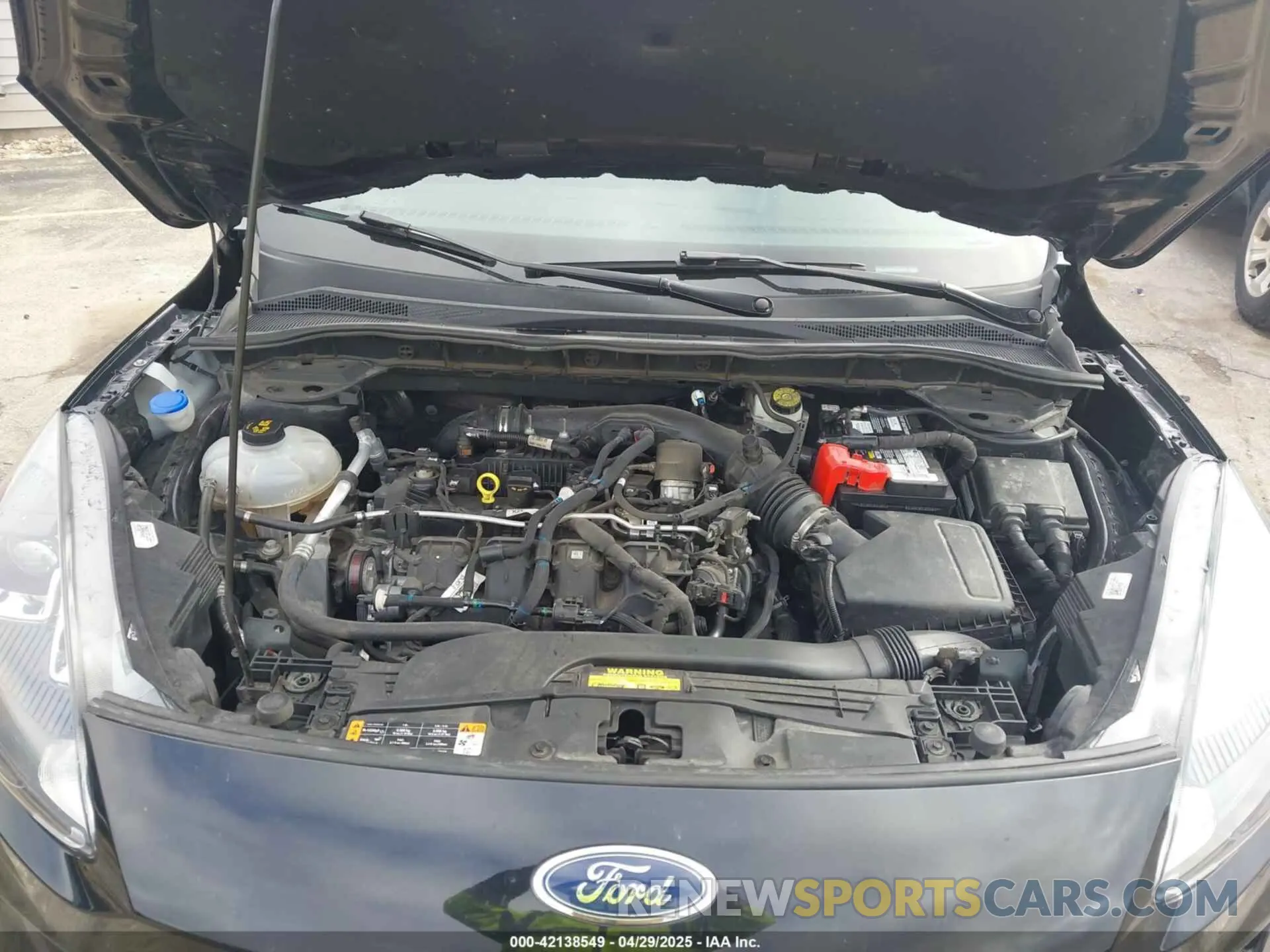 10 Photograph of a damaged car 1FMCU9H95LUC32837 FORD ESCAPE 2020