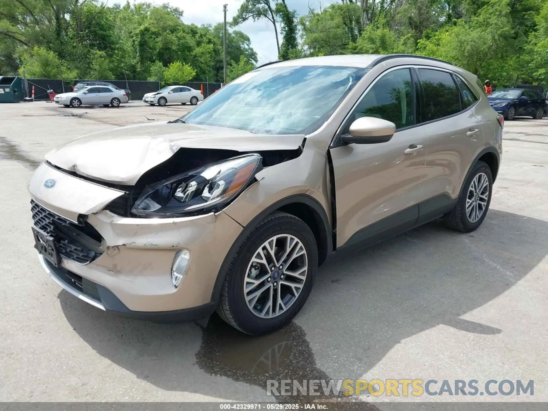 2 Photograph of a damaged car 1FMCU9H96LUB04185 FORD ESCAPE 2020