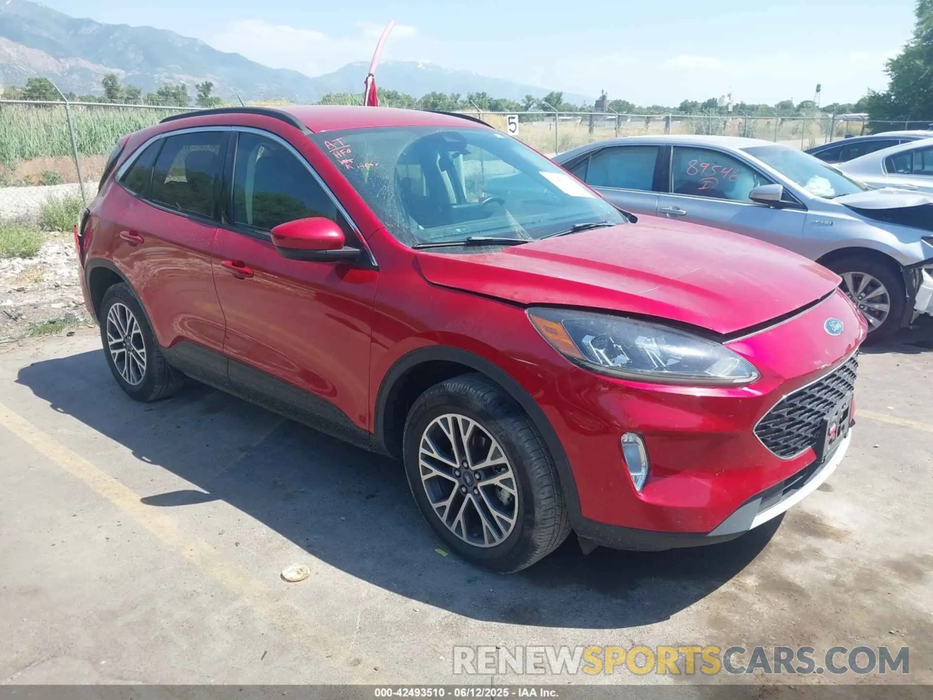 1 Photograph of a damaged car 1FMCU9H96LUB93983 FORD ESCAPE 2020