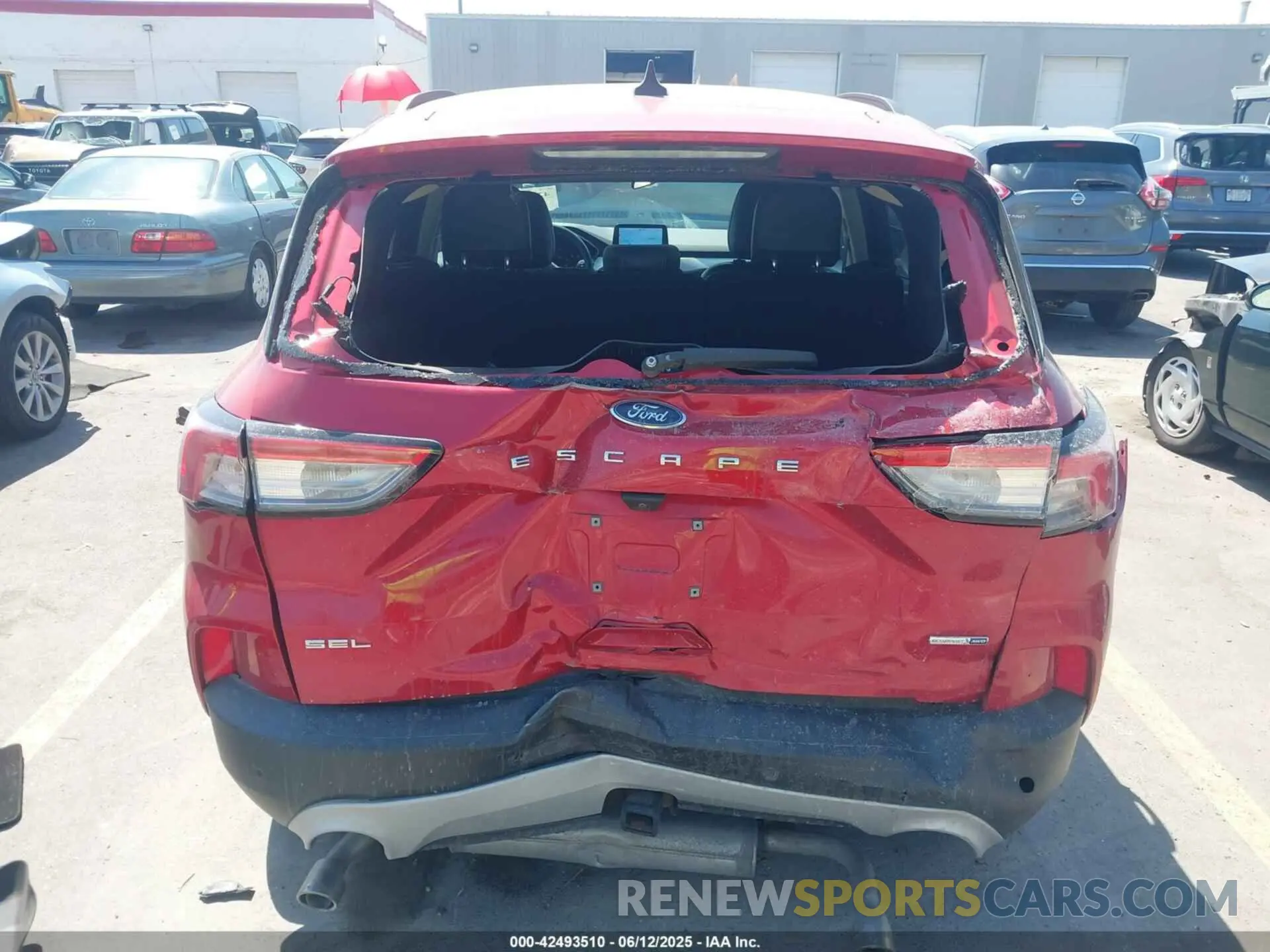 16 Photograph of a damaged car 1FMCU9H96LUB93983 FORD ESCAPE 2020