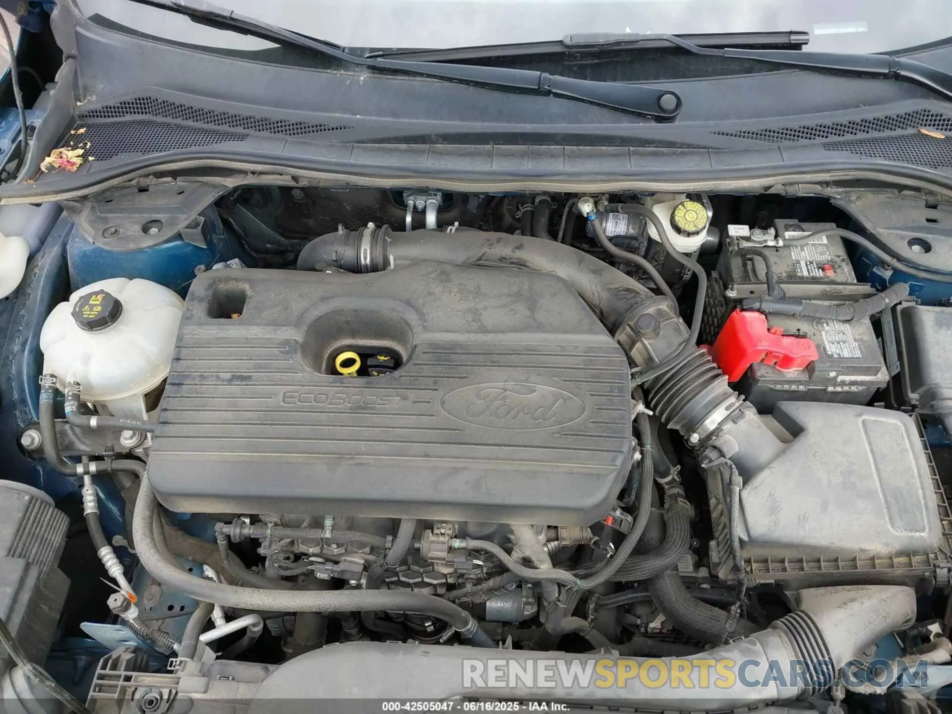 10 Photograph of a damaged car 1FMCU9H97LUA25981 FORD ESCAPE 2020