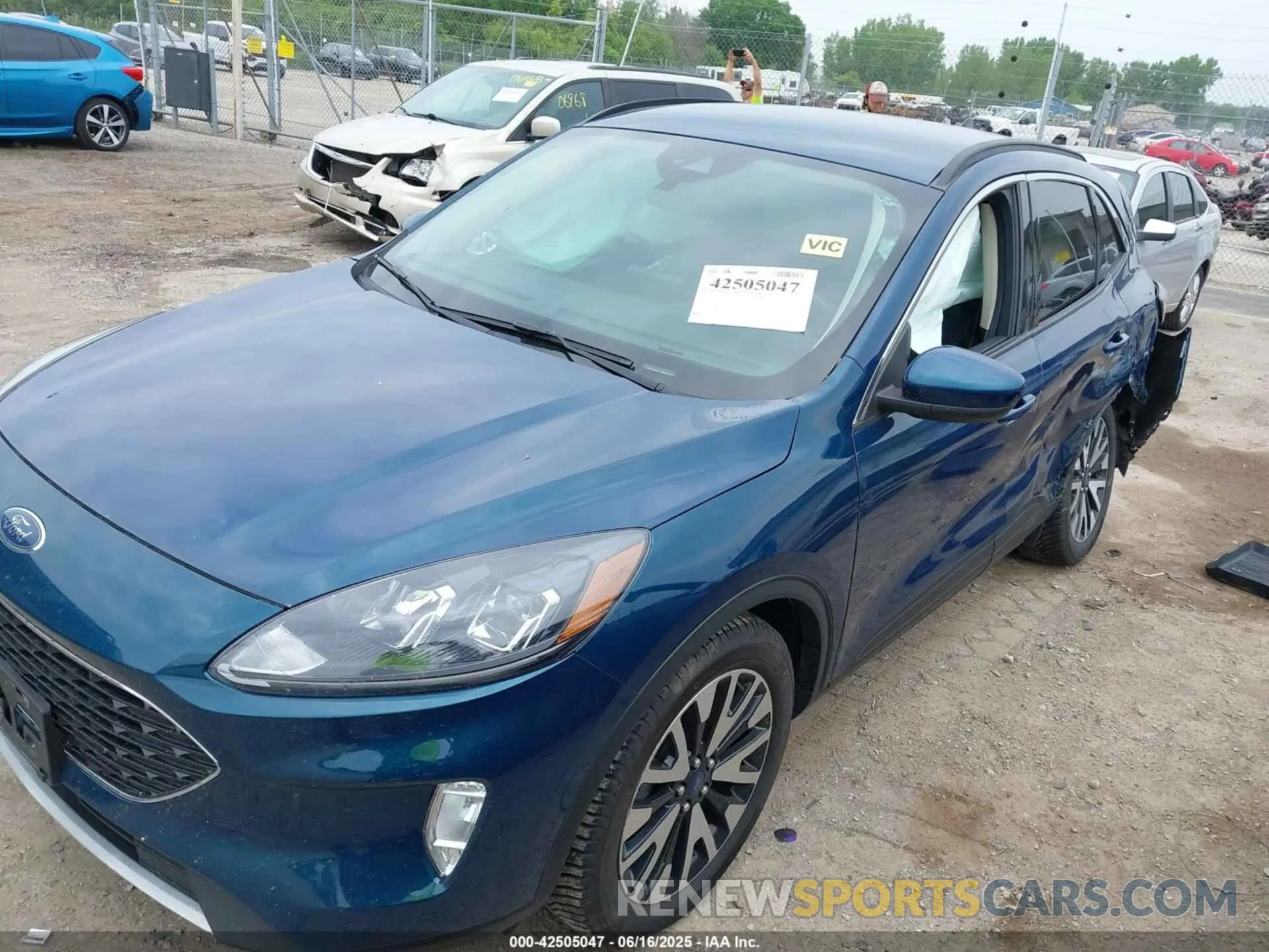 2 Photograph of a damaged car 1FMCU9H97LUA25981 FORD ESCAPE 2020