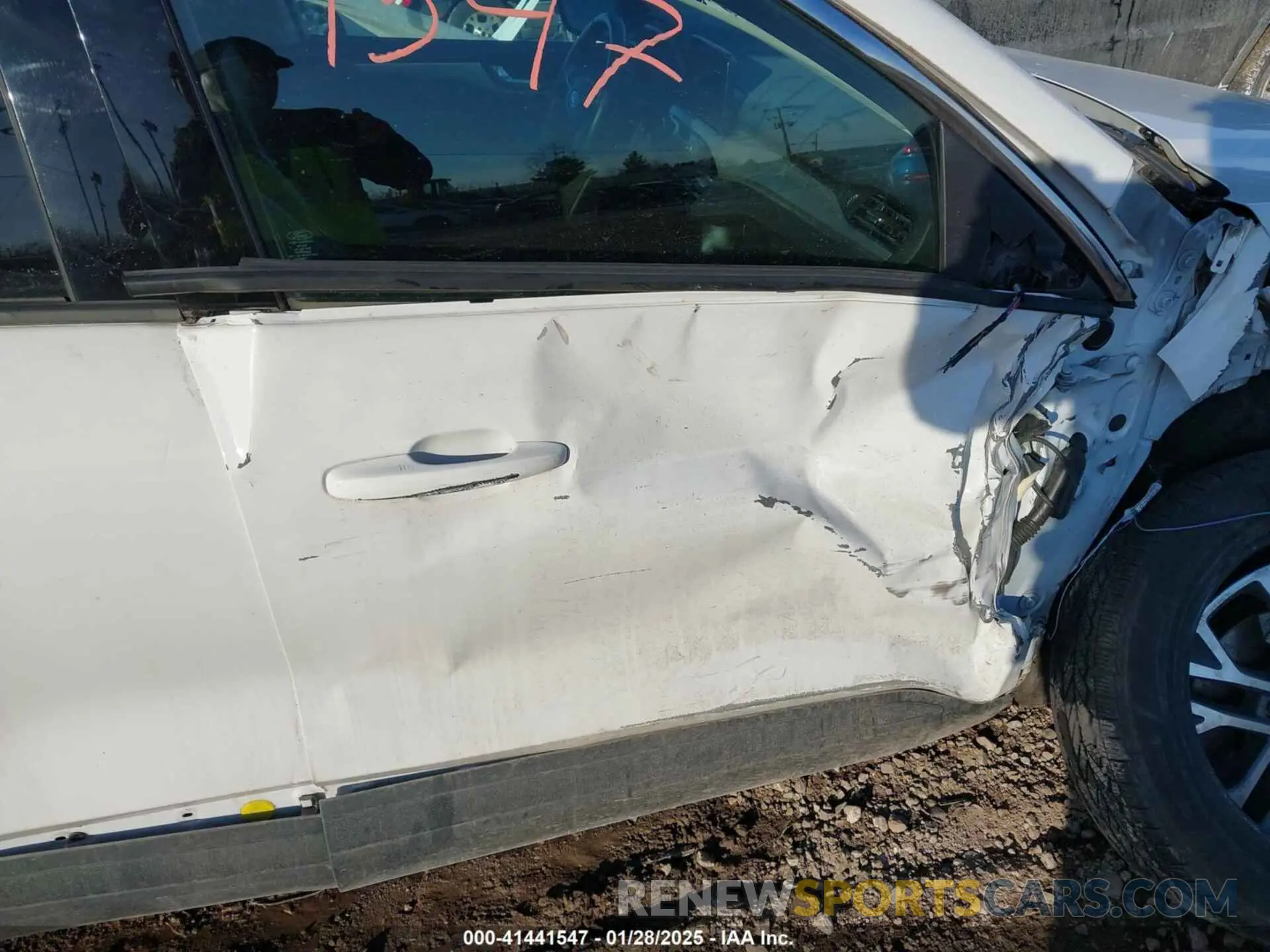 5 Photograph of a damaged car 1FMCU9H97LUA44546 FORD ESCAPE 2020