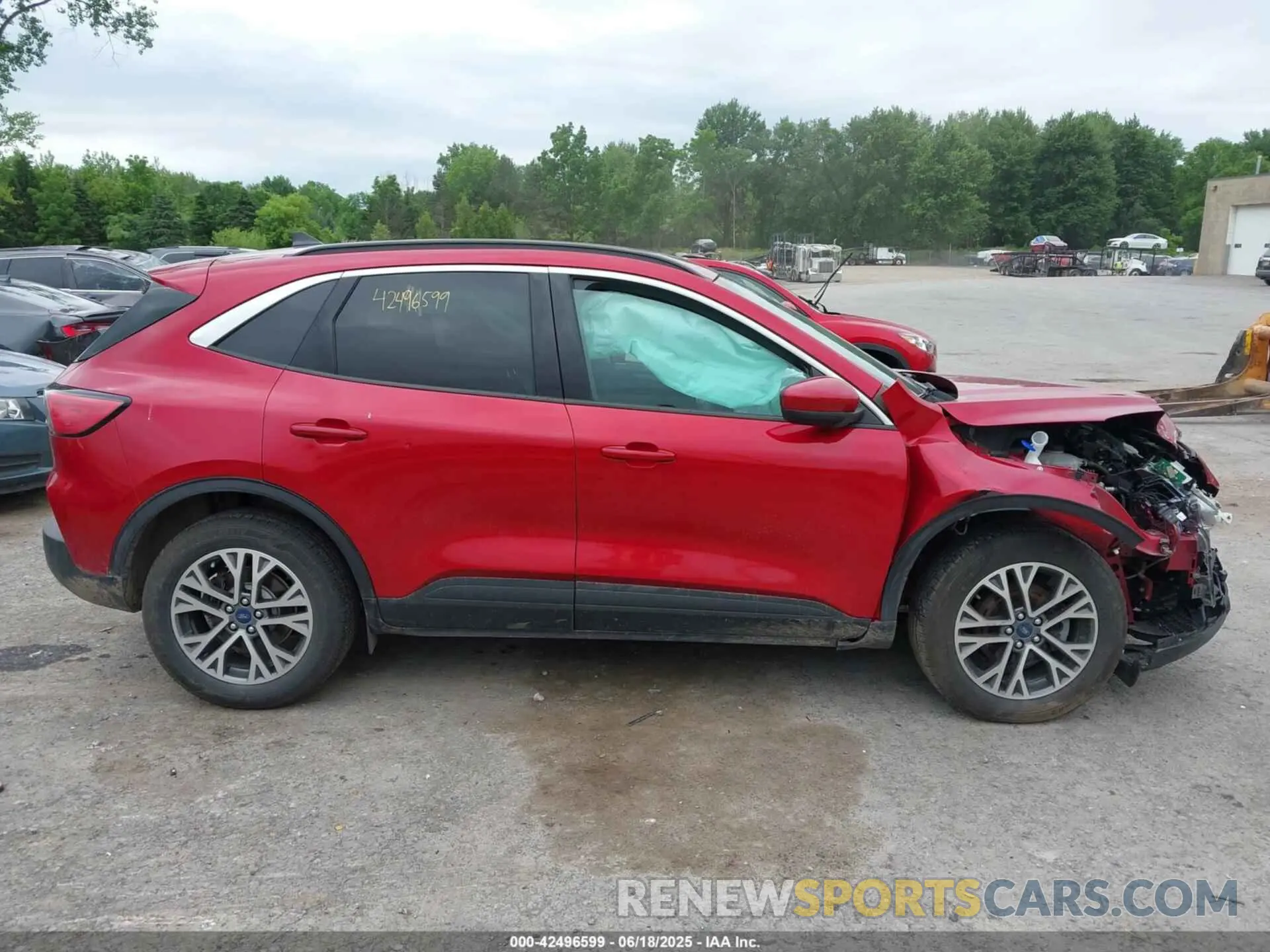 14 Photograph of a damaged car 1FMCU9H97LUA58074 FORD ESCAPE 2020