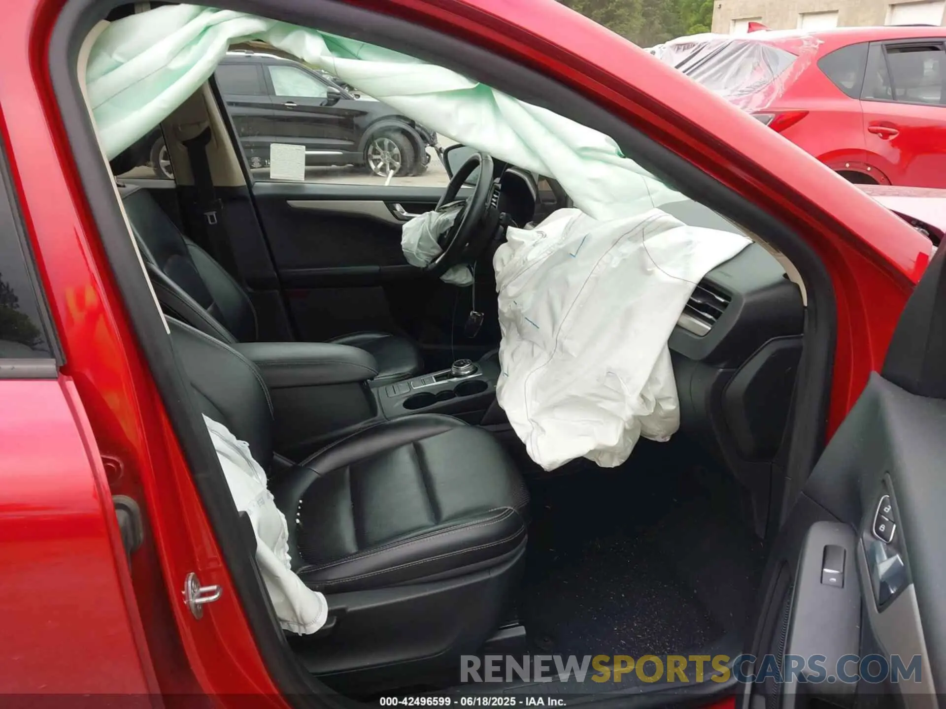 5 Photograph of a damaged car 1FMCU9H97LUA58074 FORD ESCAPE 2020