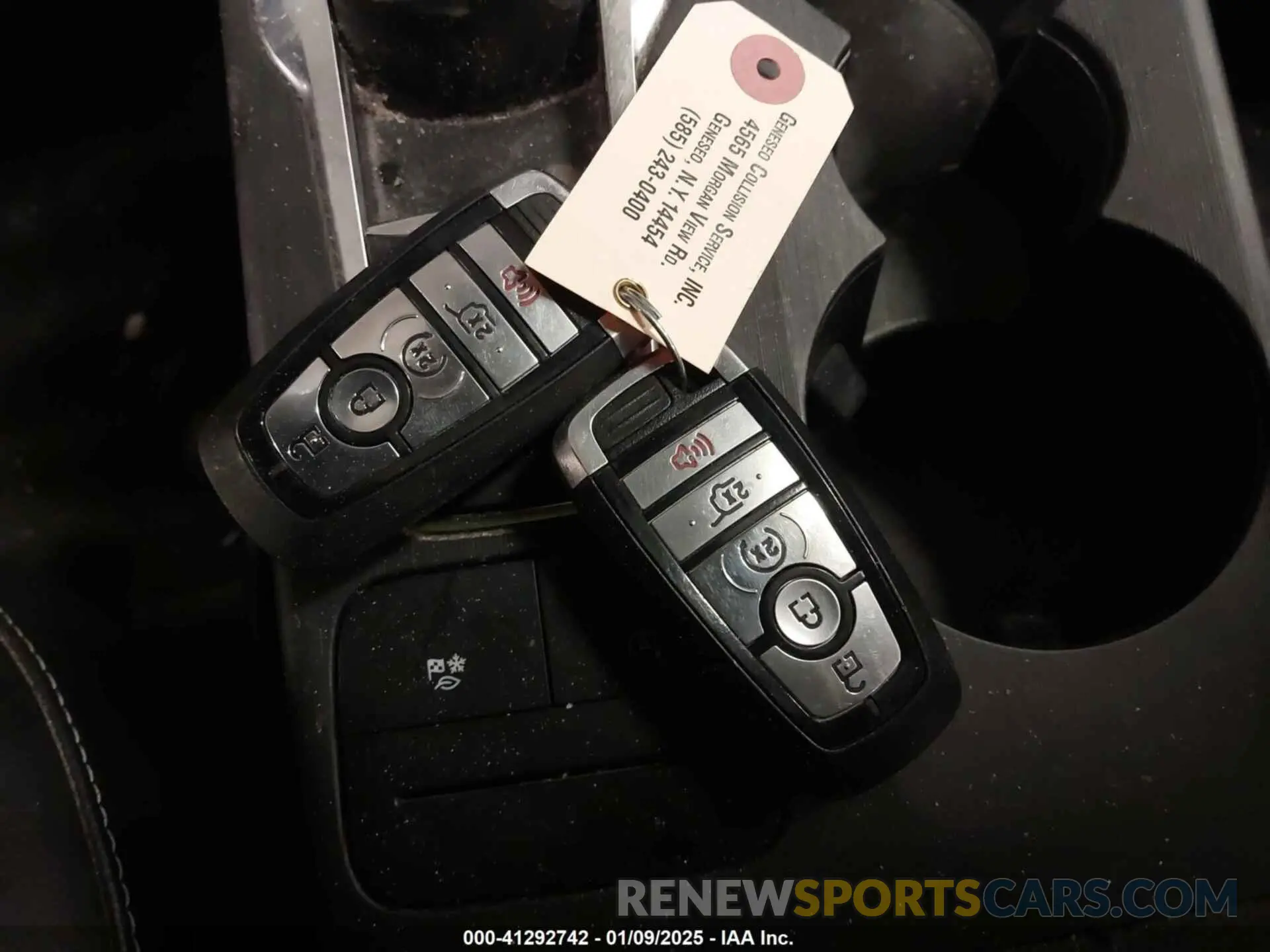 11 Photograph of a damaged car 1FMCU9H99LUB22955 FORD ESCAPE 2020