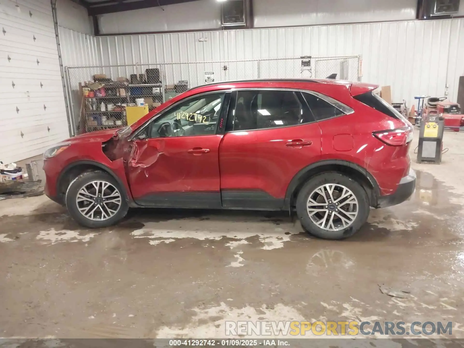14 Photograph of a damaged car 1FMCU9H99LUB22955 FORD ESCAPE 2020