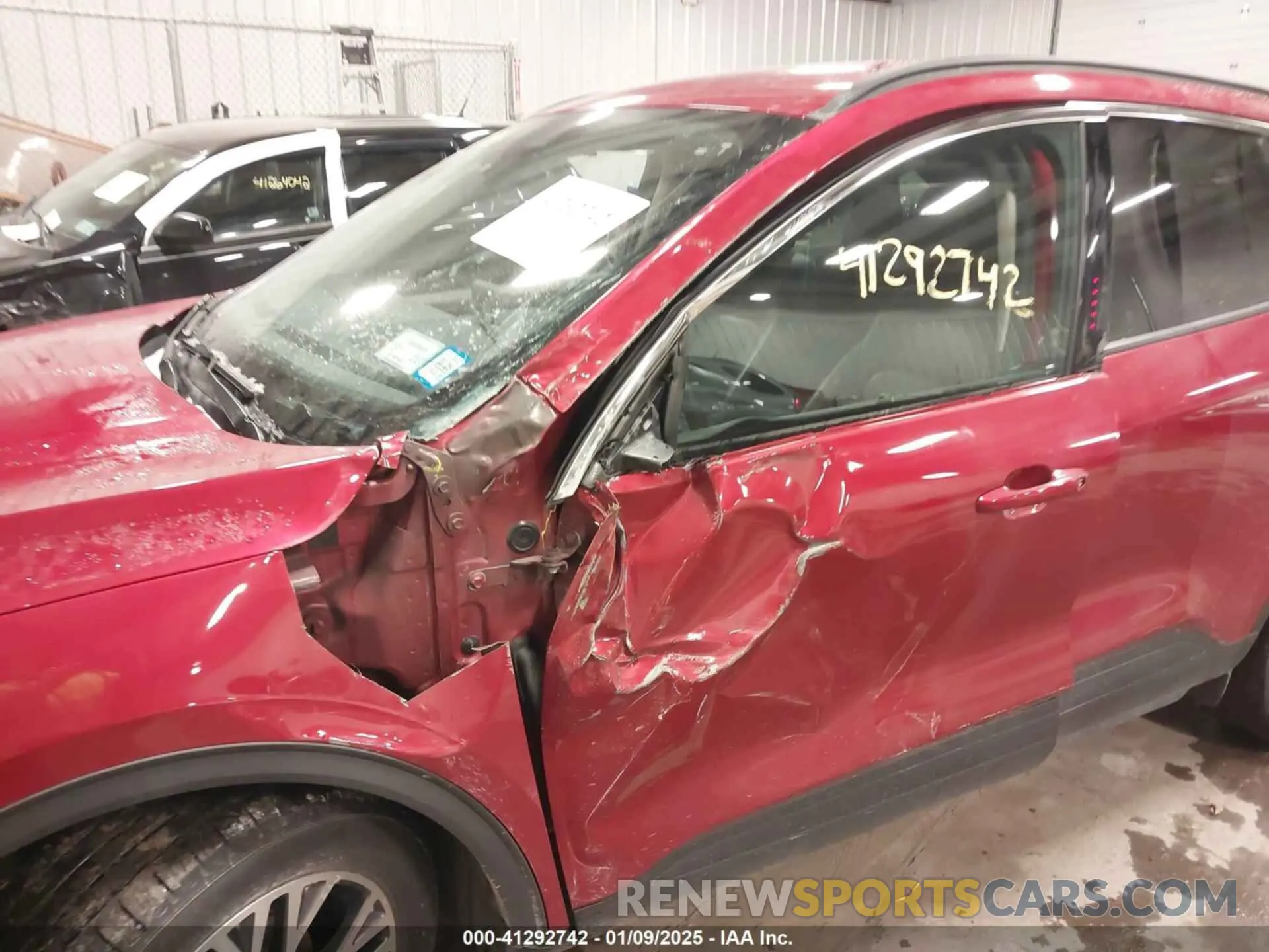 6 Photograph of a damaged car 1FMCU9H99LUB22955 FORD ESCAPE 2020