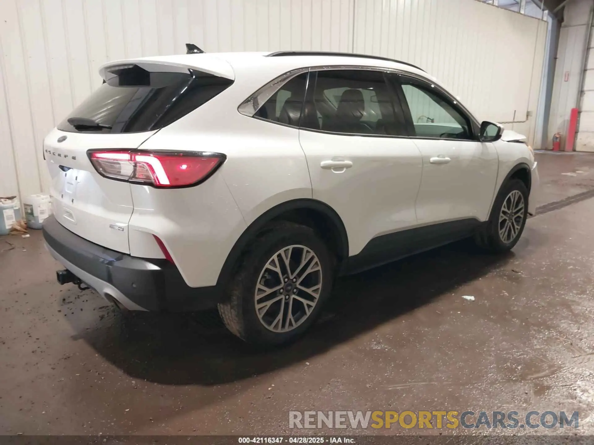 4 Photograph of a damaged car 1FMCU9H9XLUA11251 FORD ESCAPE 2020