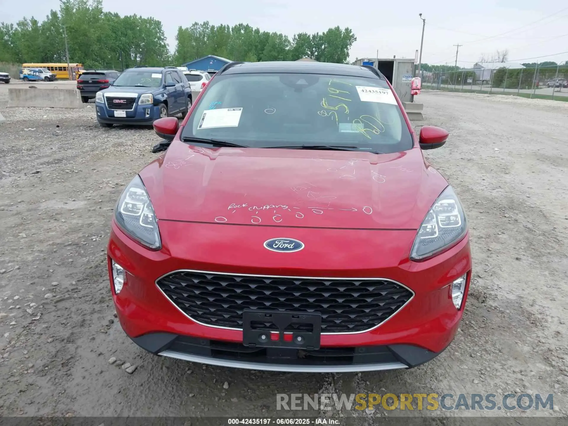 13 Photograph of a damaged car 1FMCU9J90LUA49310 FORD ESCAPE 2020