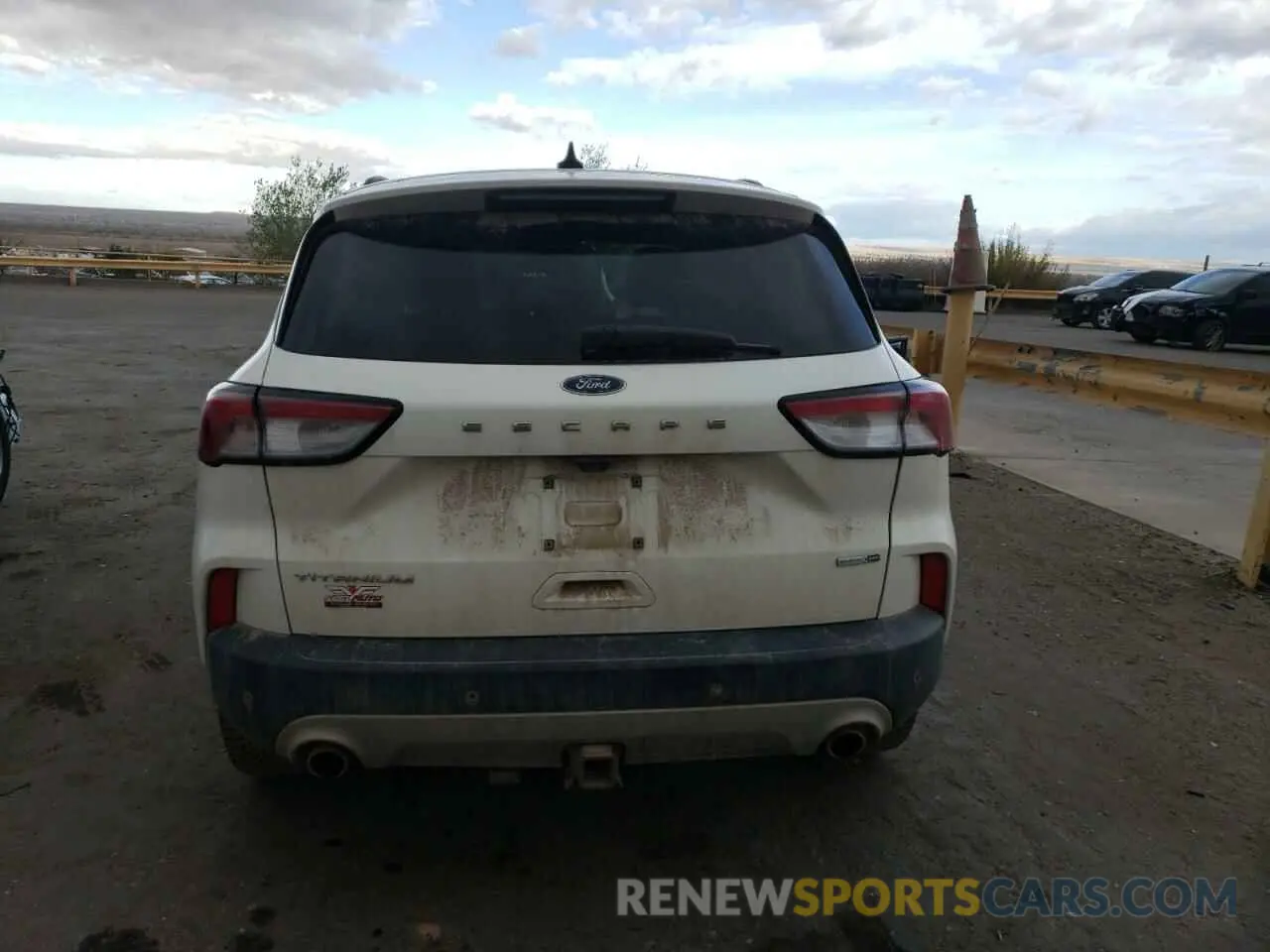 6 Photograph of a damaged car 1FMCU9J90LUB15290 FORD ESCAPE 2020