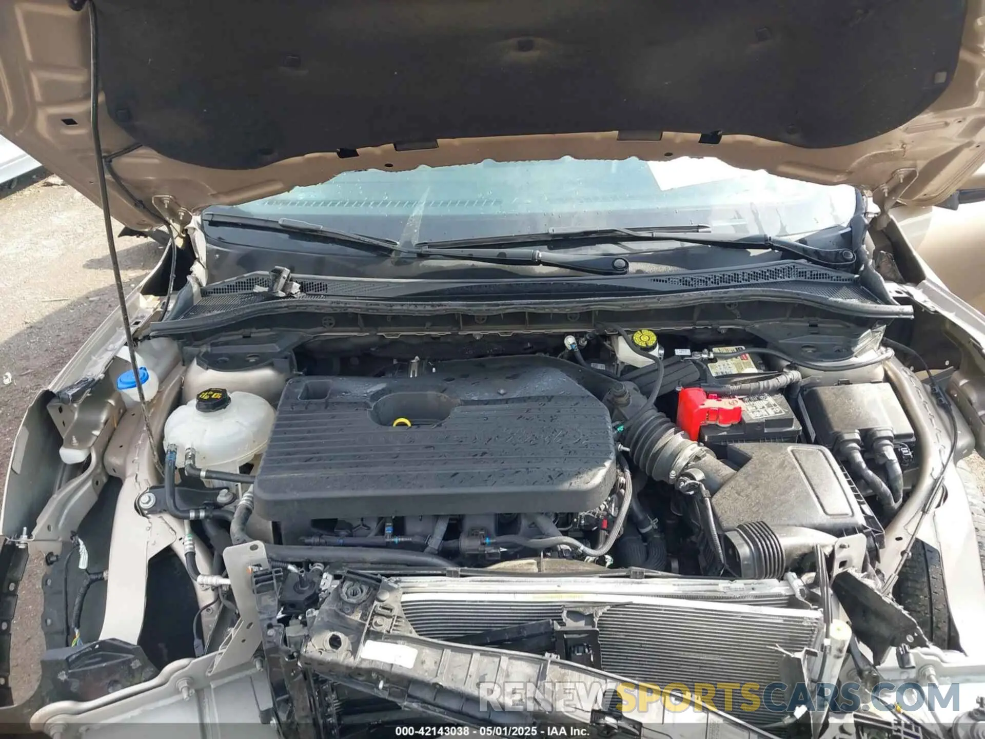 10 Photograph of a damaged car 1FMCU9J92LUB48243 FORD ESCAPE 2020