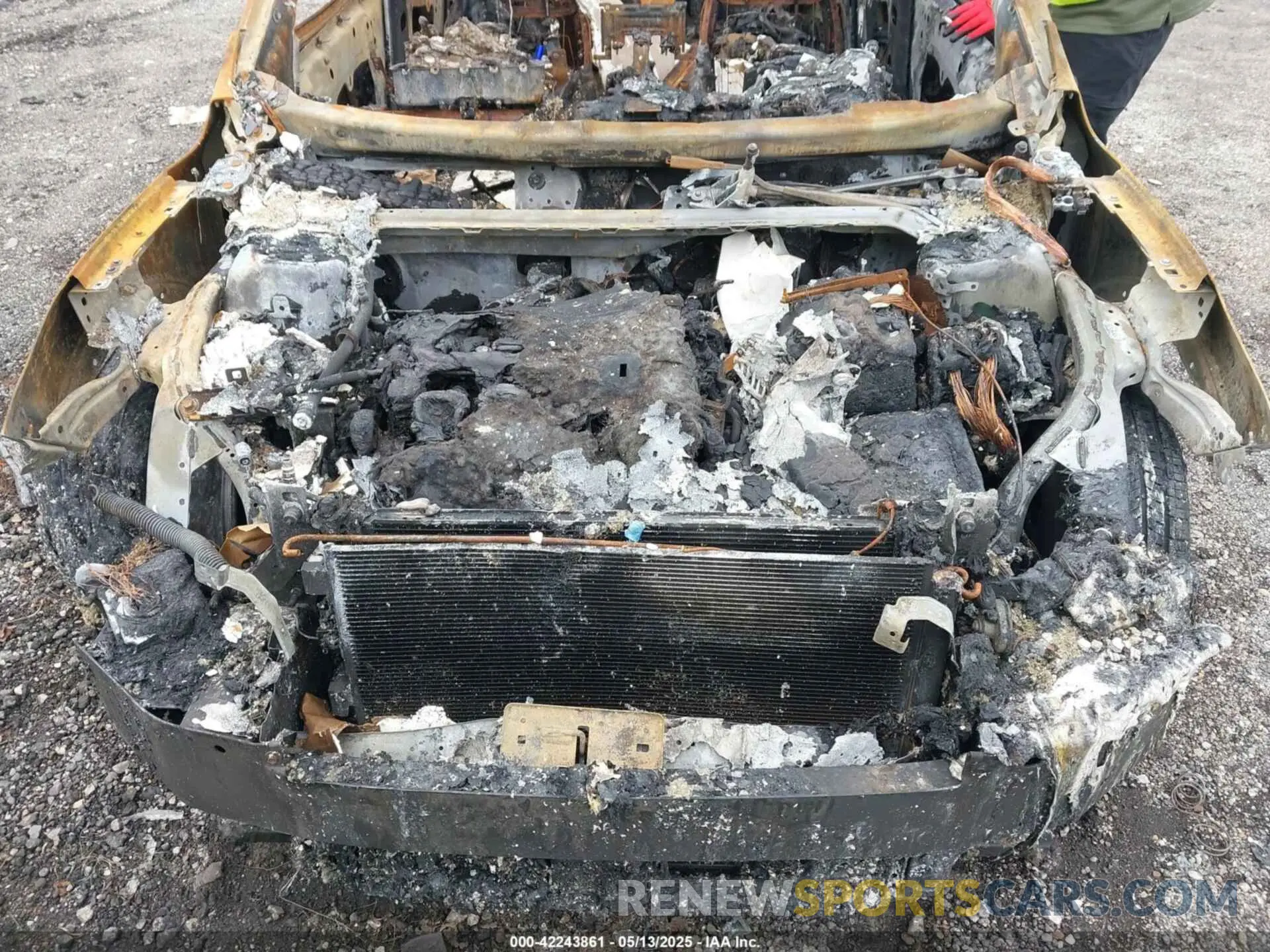 10 Photograph of a damaged car 1FMCU9J92LUB90492 FORD ESCAPE 2020