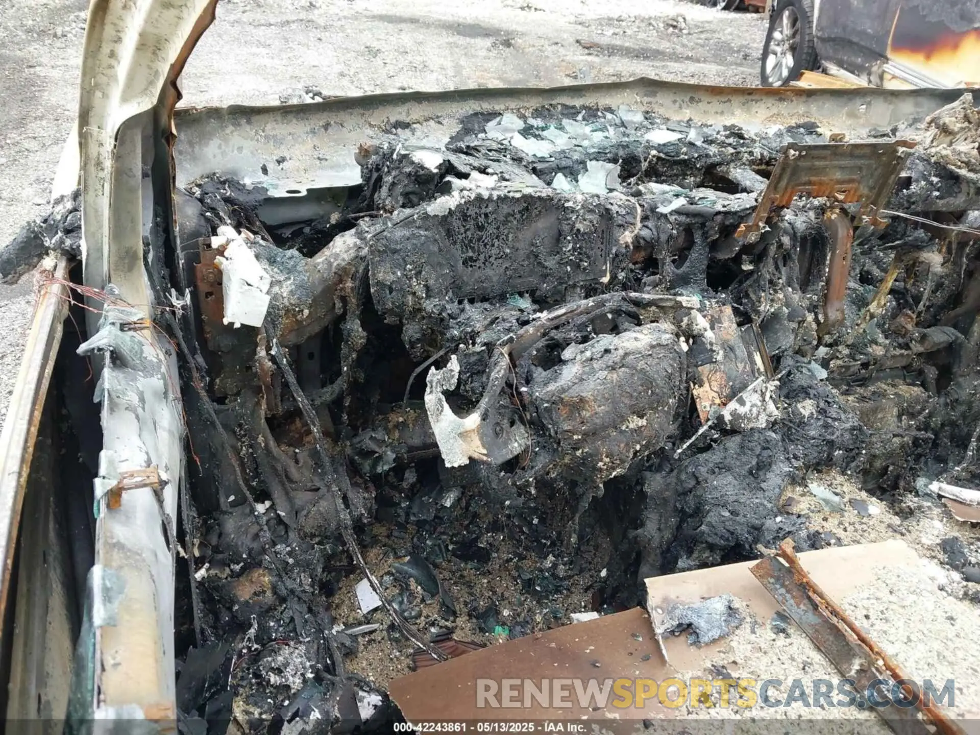 7 Photograph of a damaged car 1FMCU9J92LUB90492 FORD ESCAPE 2020