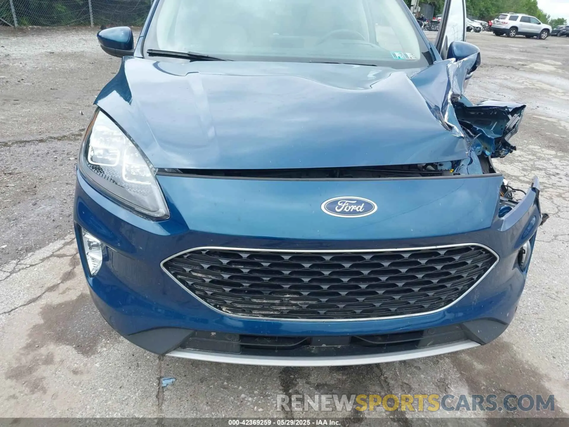 10 Photograph of a damaged car 1FMCU9J92LUC16654 FORD ESCAPE 2020