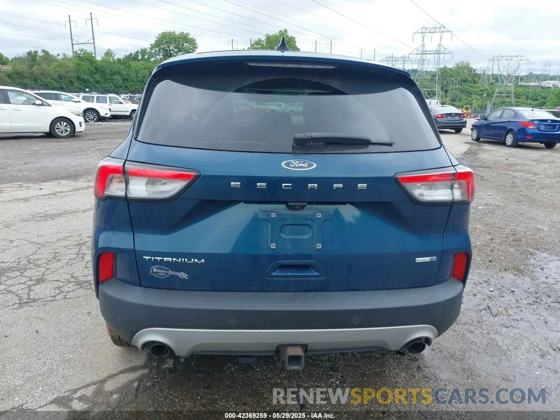 17 Photograph of a damaged car 1FMCU9J92LUC16654 FORD ESCAPE 2020