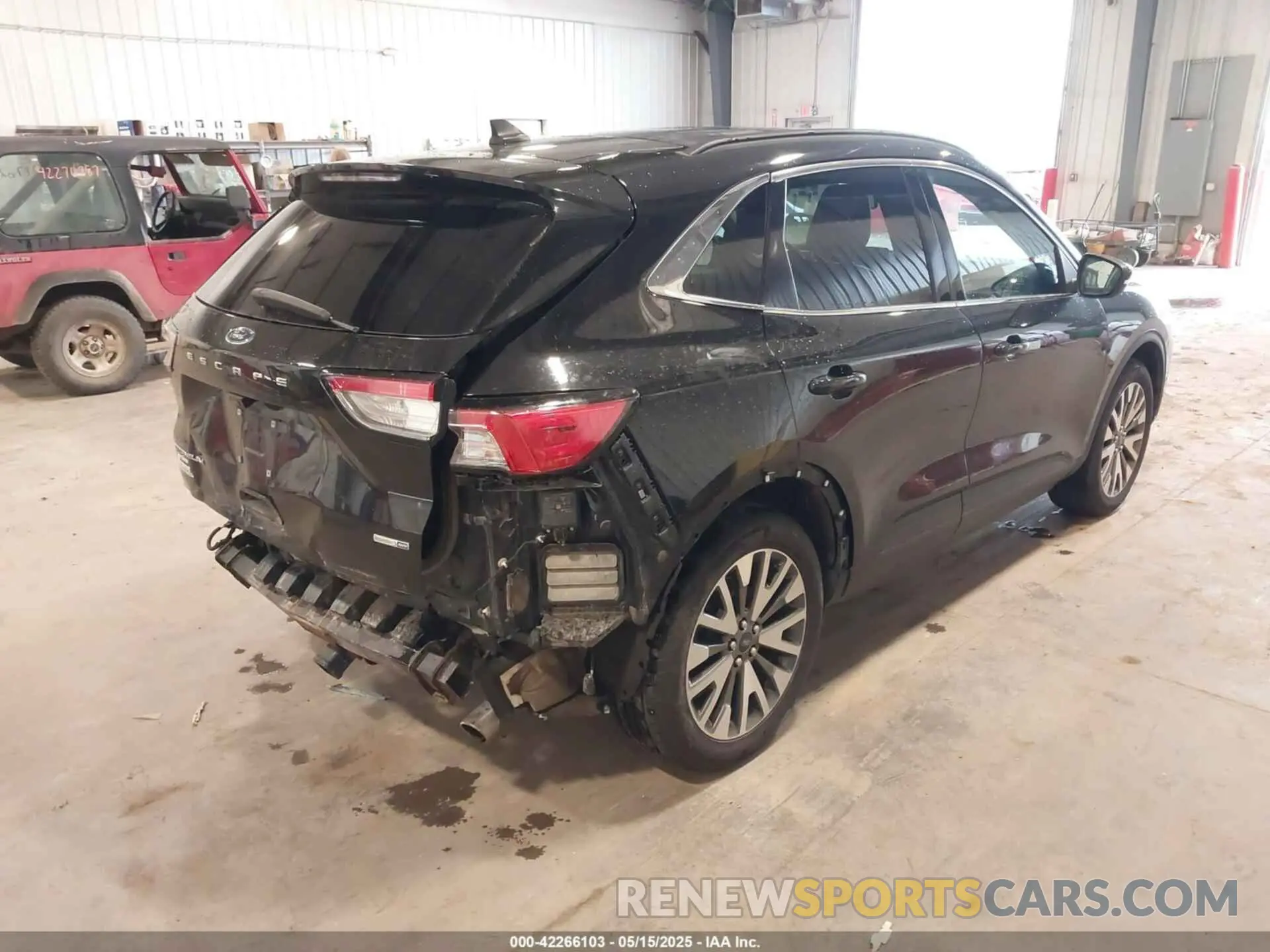 4 Photograph of a damaged car 1FMCU9J93LUB08916 FORD ESCAPE 2020