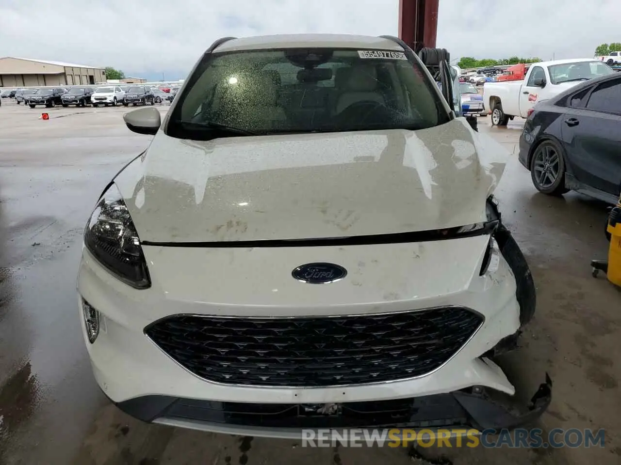 5 Photograph of a damaged car 1FMCU9J93LUB16241 FORD ESCAPE 2020