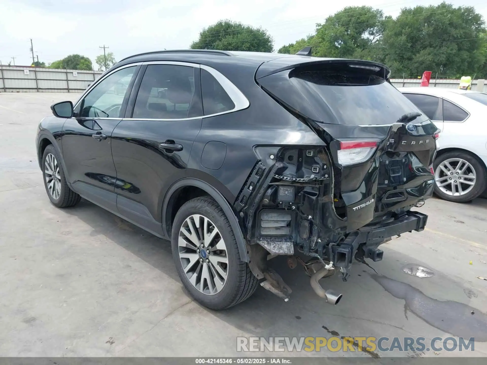 3 Photograph of a damaged car 1FMCU9J94LUB16281 FORD ESCAPE 2020