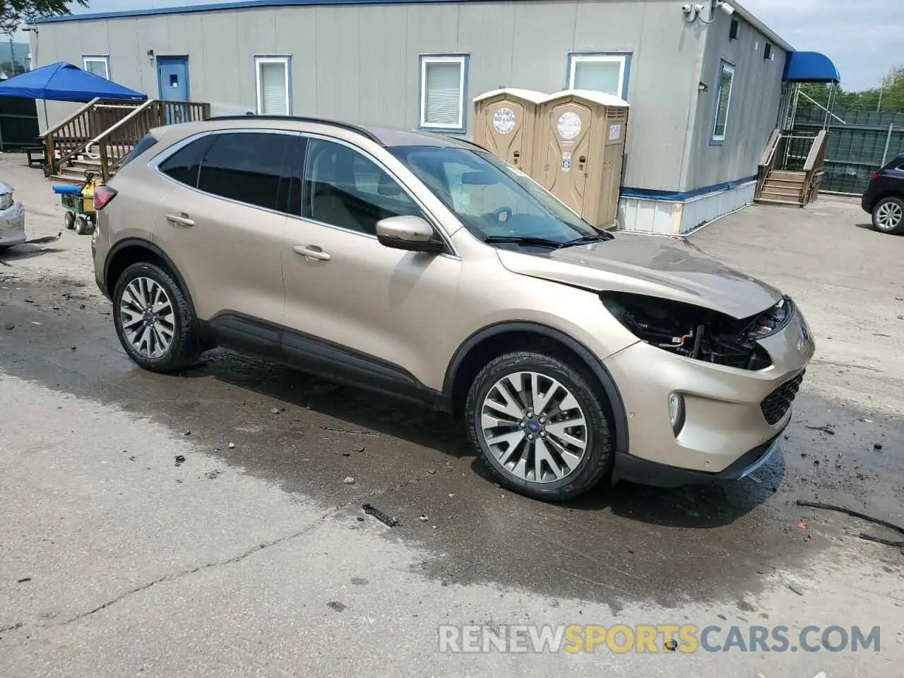 4 Photograph of a damaged car 1FMCU9J95LUA21468 FORD ESCAPE 2020