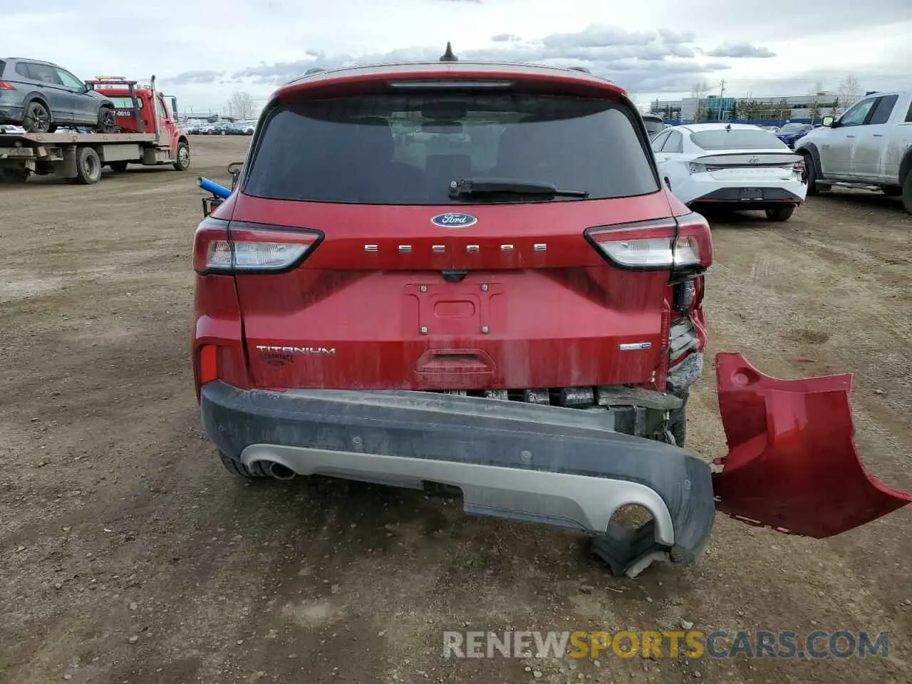 6 Photograph of a damaged car 1FMCU9J95LUA42353 FORD ESCAPE 2020