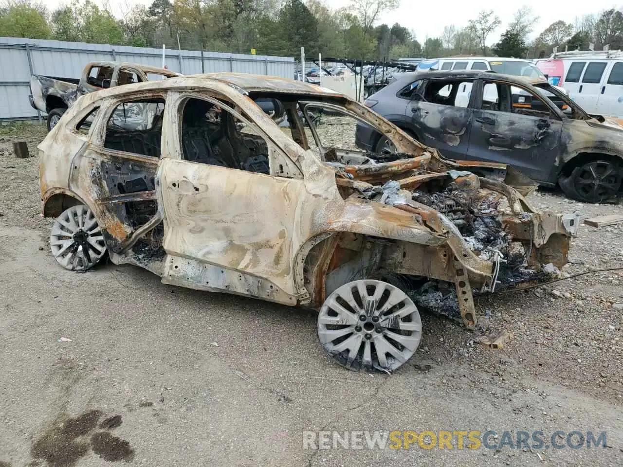 4 Photograph of a damaged car 1FMCU9J95LUB16208 FORD ESCAPE 2020