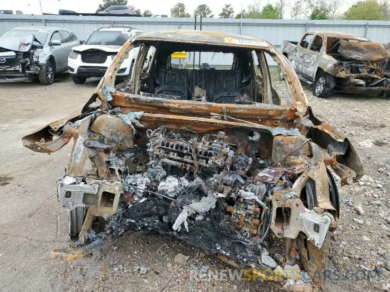 5 Photograph of a damaged car 1FMCU9J95LUB16208 FORD ESCAPE 2020