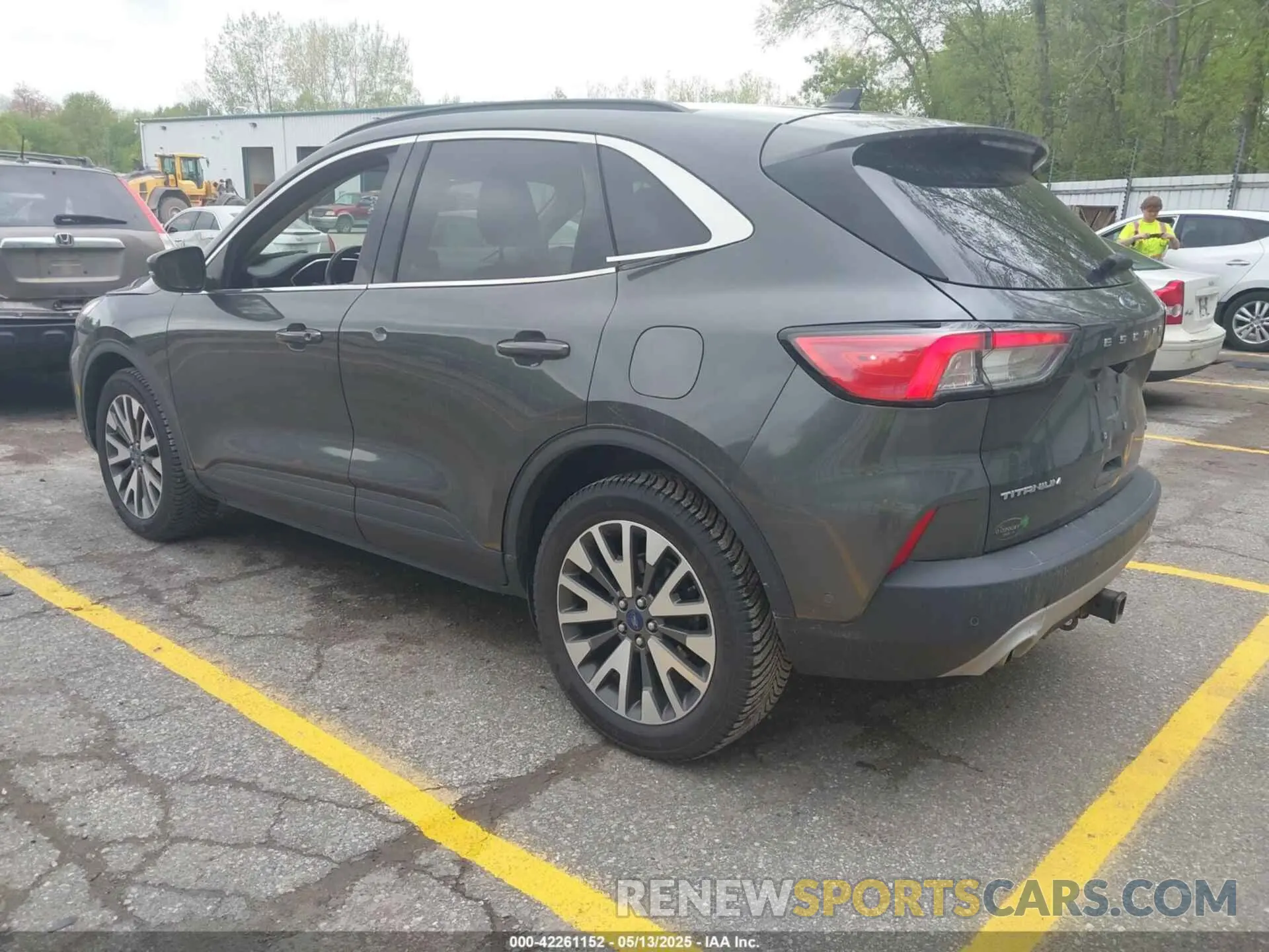 3 Photograph of a damaged car 1FMCU9J96LUA00564 FORD ESCAPE 2020