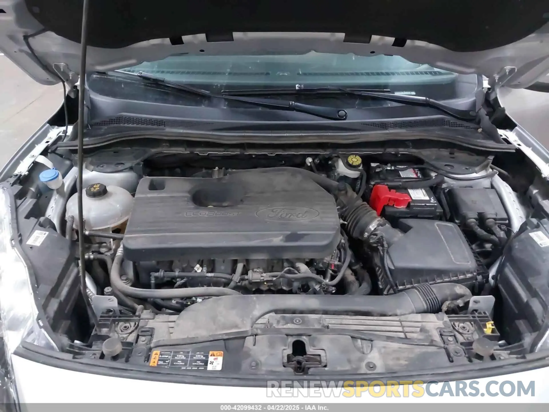 10 Photograph of a damaged car 1FMCU9J96LUB45412 FORD ESCAPE 2020