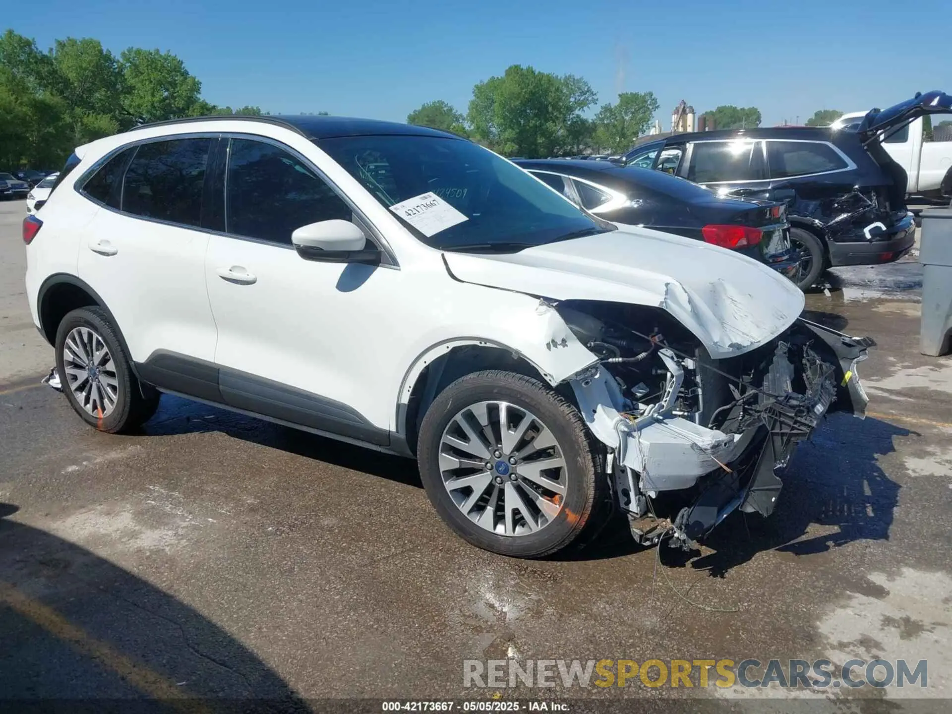1 Photograph of a damaged car 1FMCU9J96LUC05611 FORD ESCAPE 2020