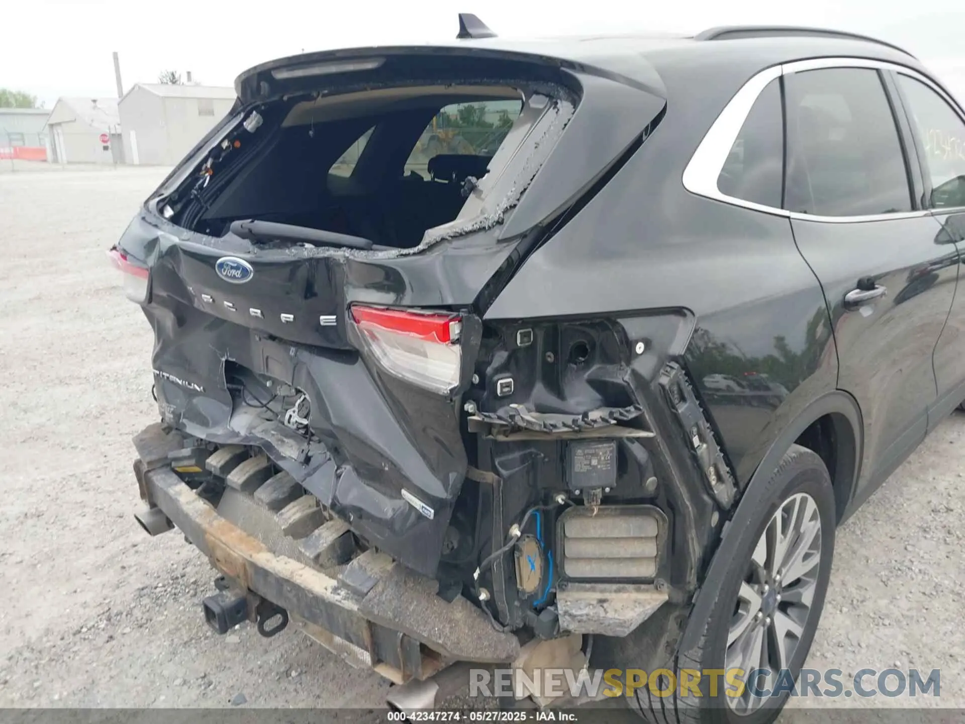 6 Photograph of a damaged car 1FMCU9J97LUA35212 FORD ESCAPE 2020