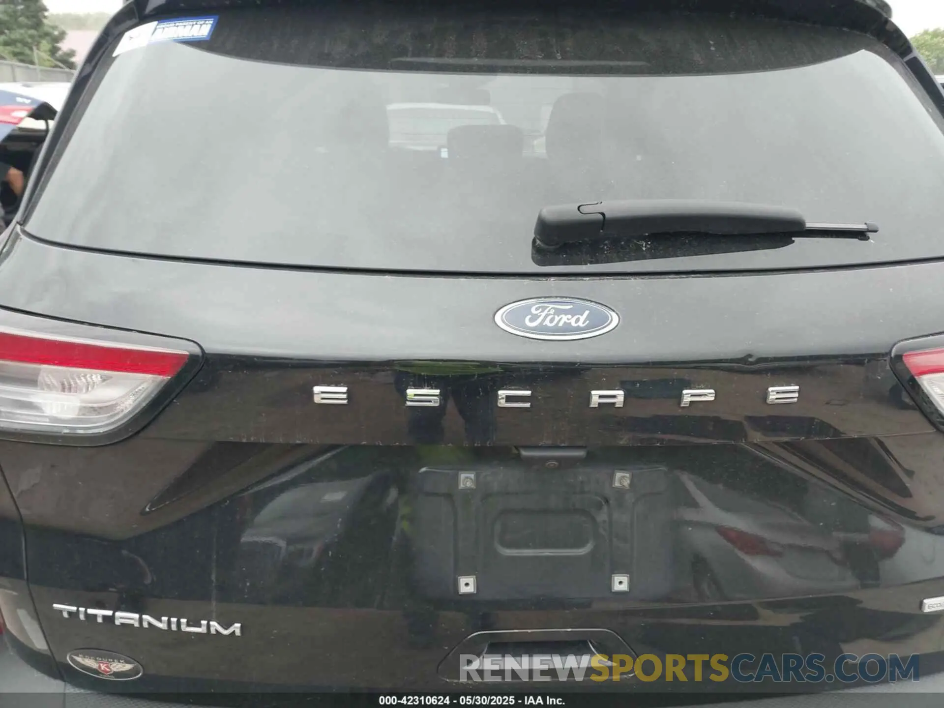 18 Photograph of a damaged car 1FMCU9J98LUA34750 FORD ESCAPE 2020