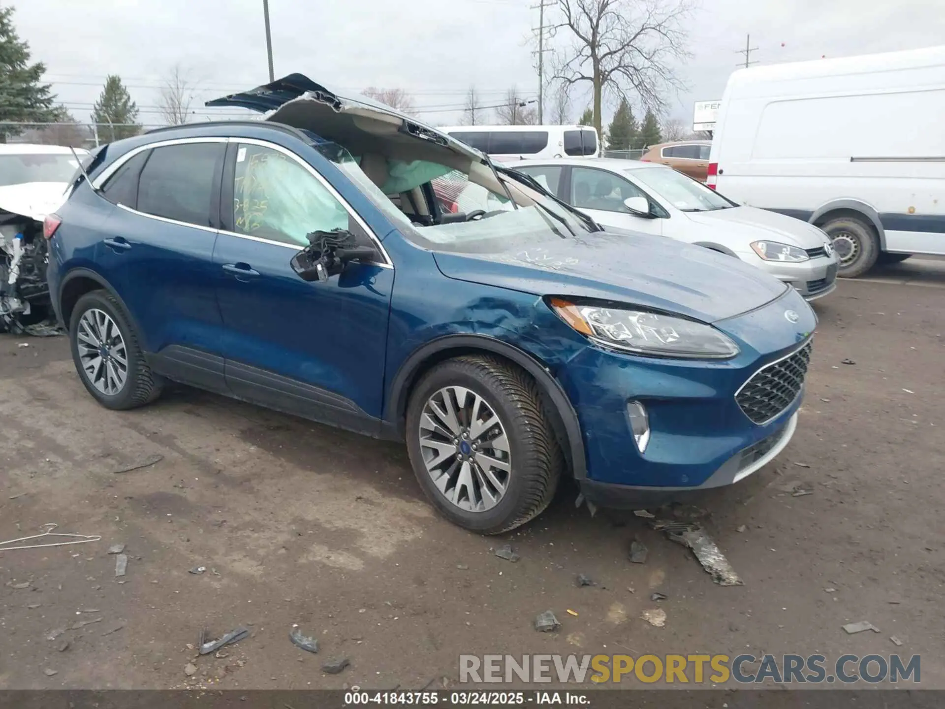 1 Photograph of a damaged car 1FMCU9J98LUC00068 FORD ESCAPE 2020