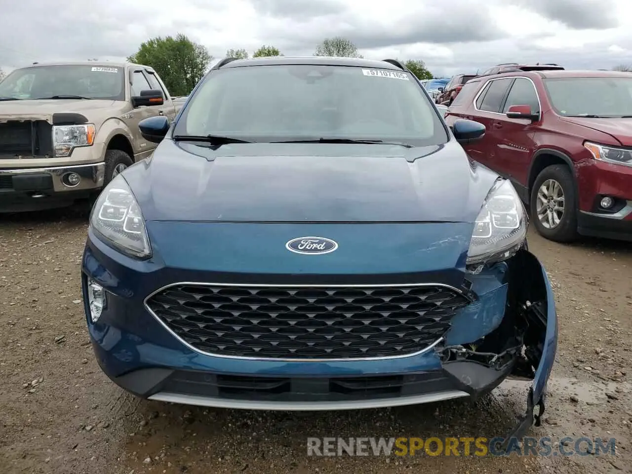 5 Photograph of a damaged car 1FMCU9J99LUA40296 FORD ESCAPE 2020