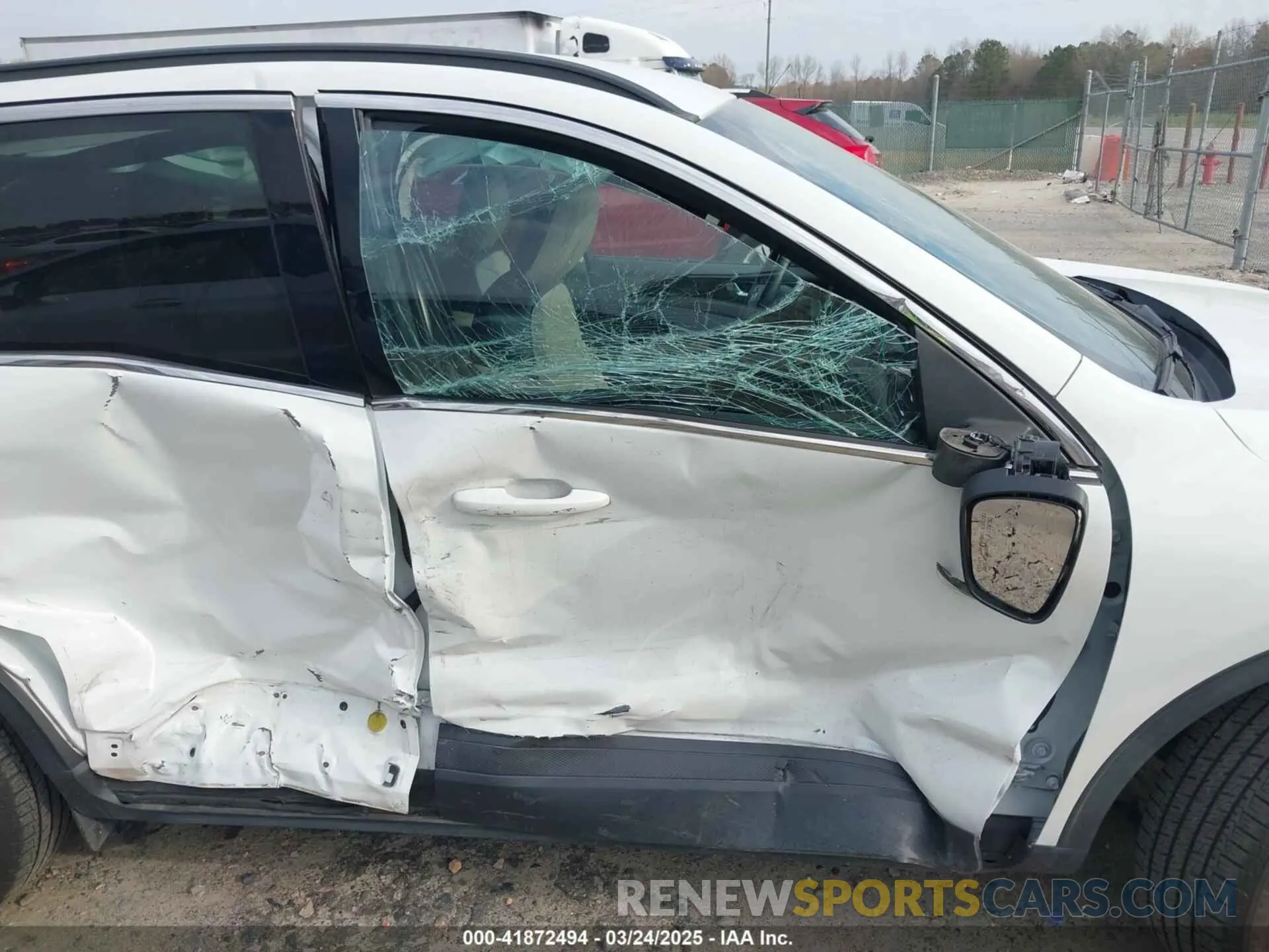 18 Photograph of a damaged car 1FMCU9J99LUB45419 FORD ESCAPE 2020