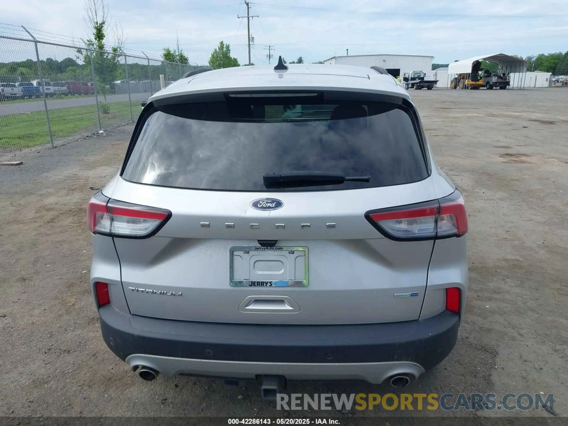 16 Photograph of a damaged car 1FMCU9J99LUB45758 FORD ESCAPE 2020