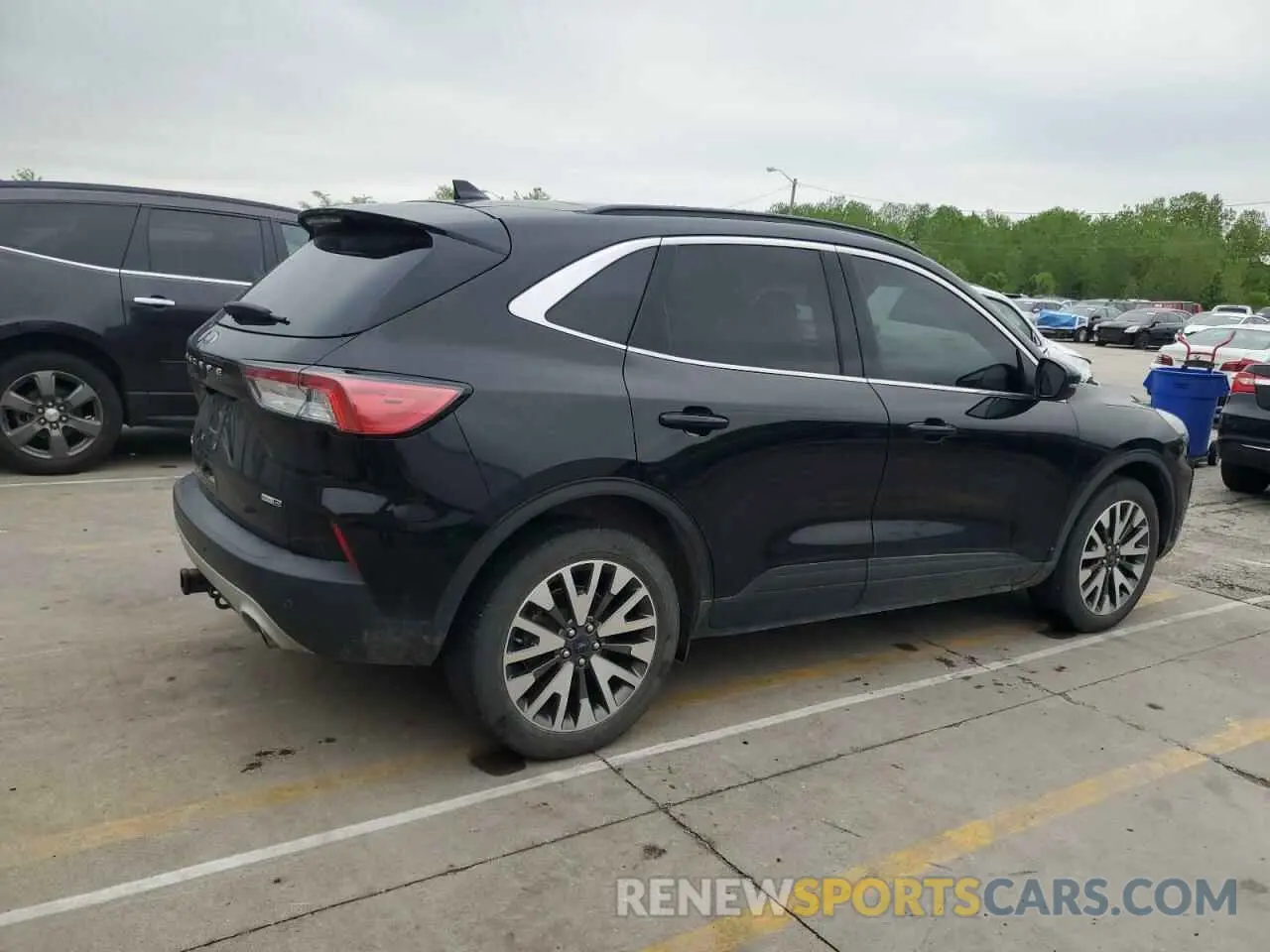 3 Photograph of a damaged car 1FMCU9J9XLUA29209 FORD ESCAPE 2020