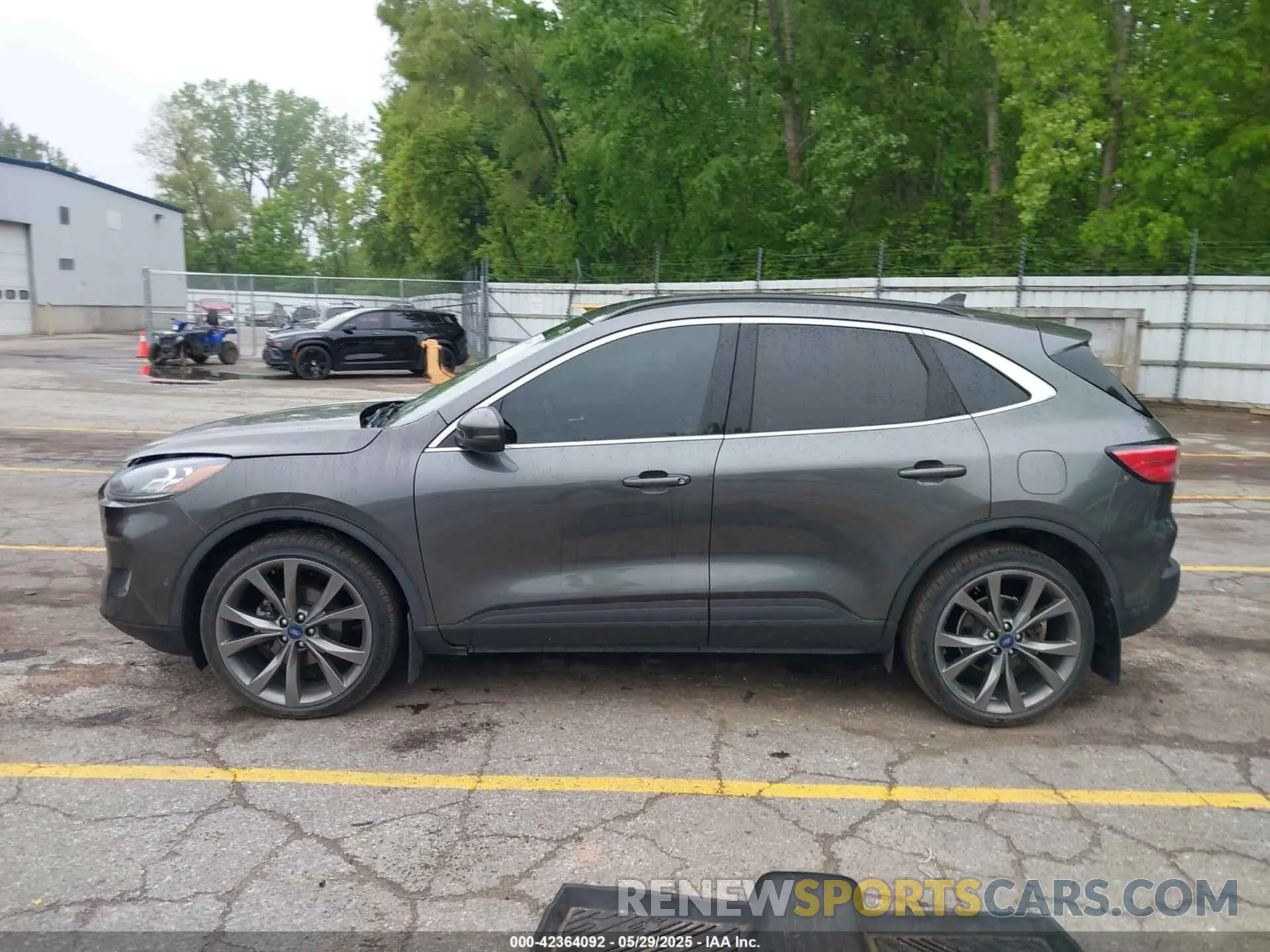 14 Photograph of a damaged car 1FMCU9J9XLUA81357 FORD ESCAPE 2020