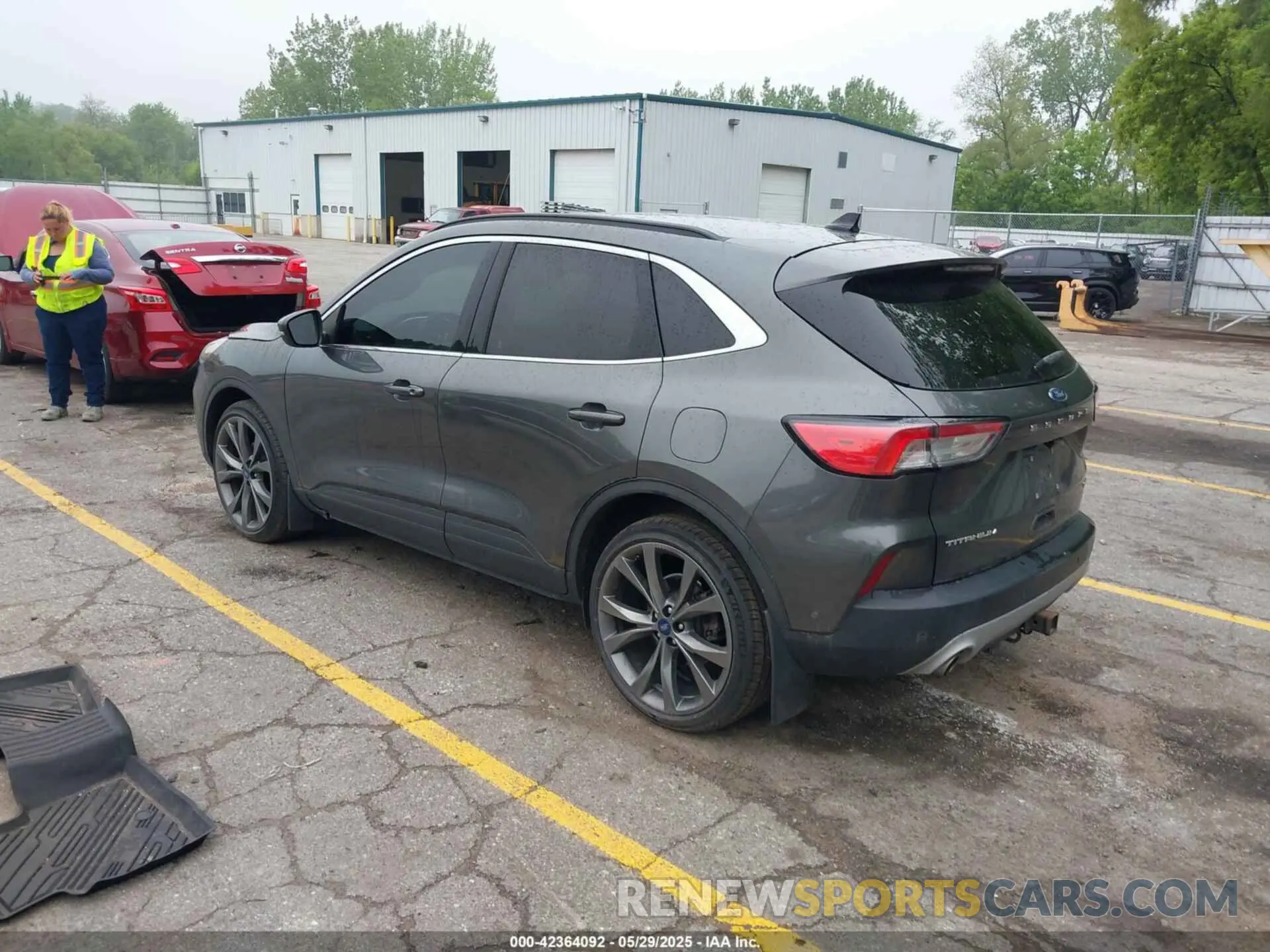 3 Photograph of a damaged car 1FMCU9J9XLUA81357 FORD ESCAPE 2020