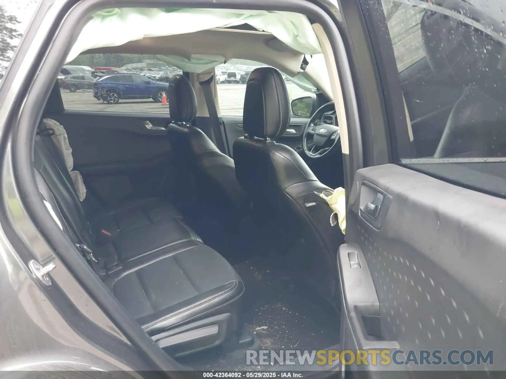 8 Photograph of a damaged car 1FMCU9J9XLUA81357 FORD ESCAPE 2020