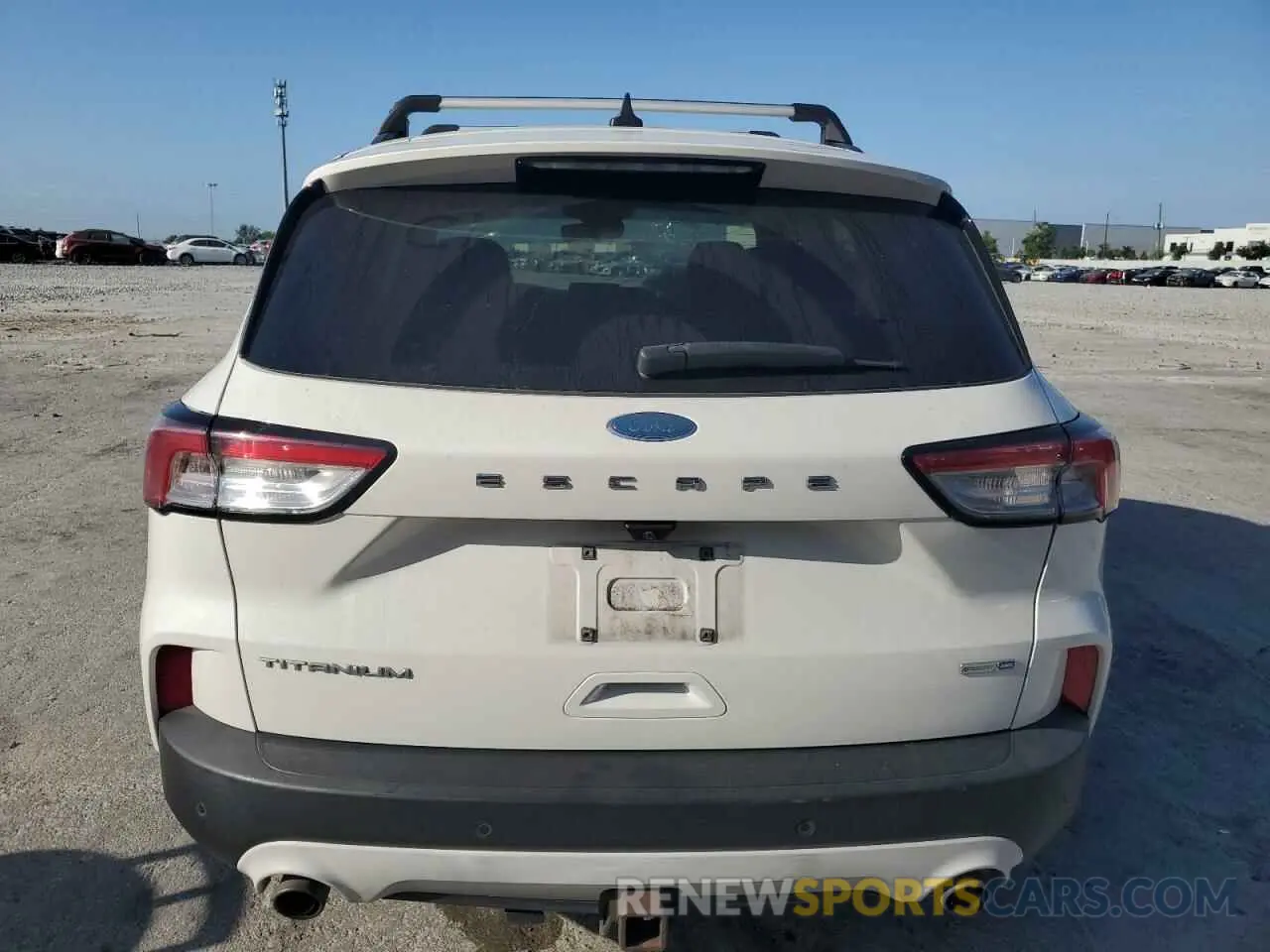 6 Photograph of a damaged car 1FMCU9J9XLUB17175 FORD ESCAPE 2020