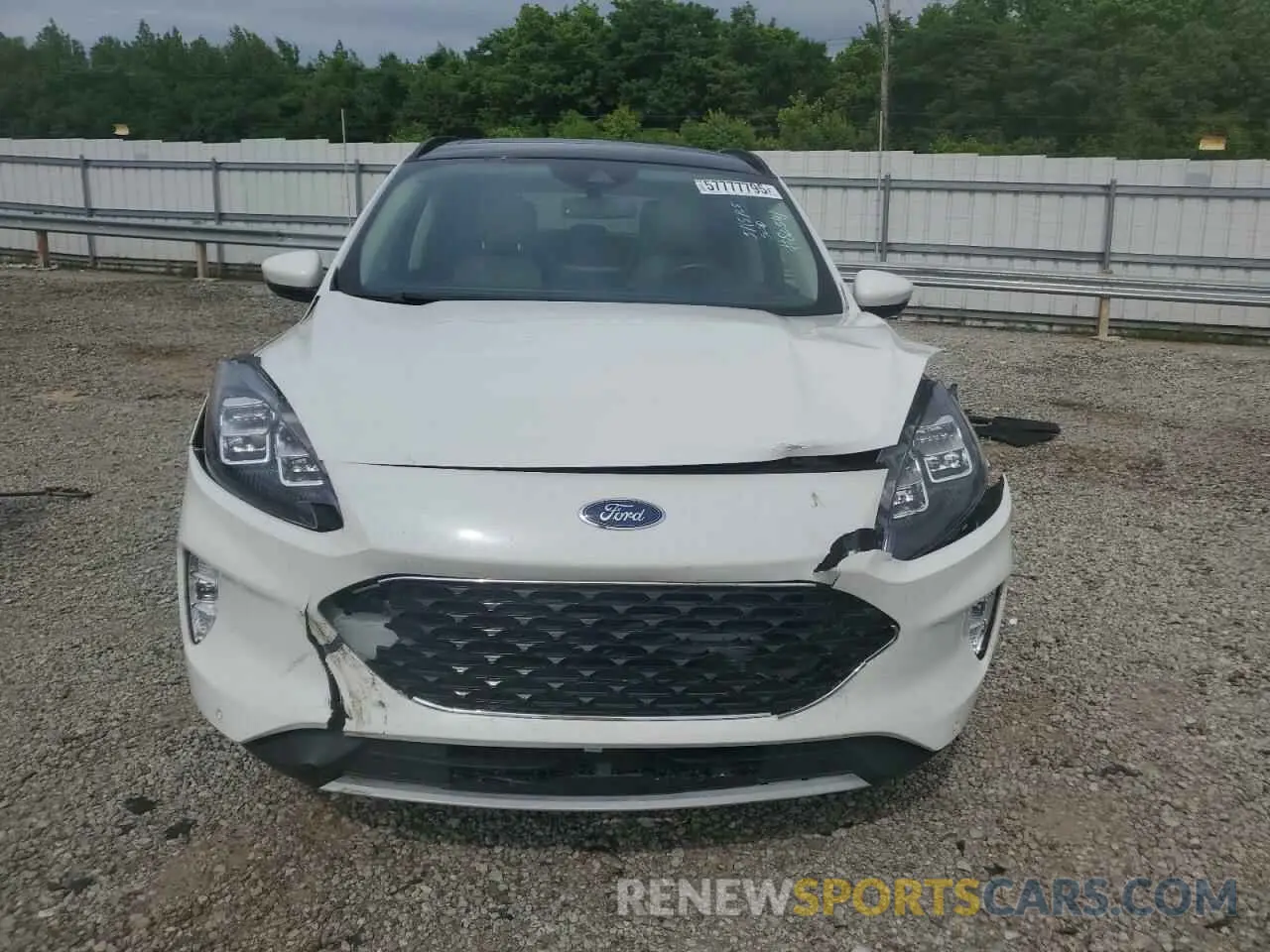 5 Photograph of a damaged car 1FMCU9J9XLUB57675 FORD ESCAPE 2020