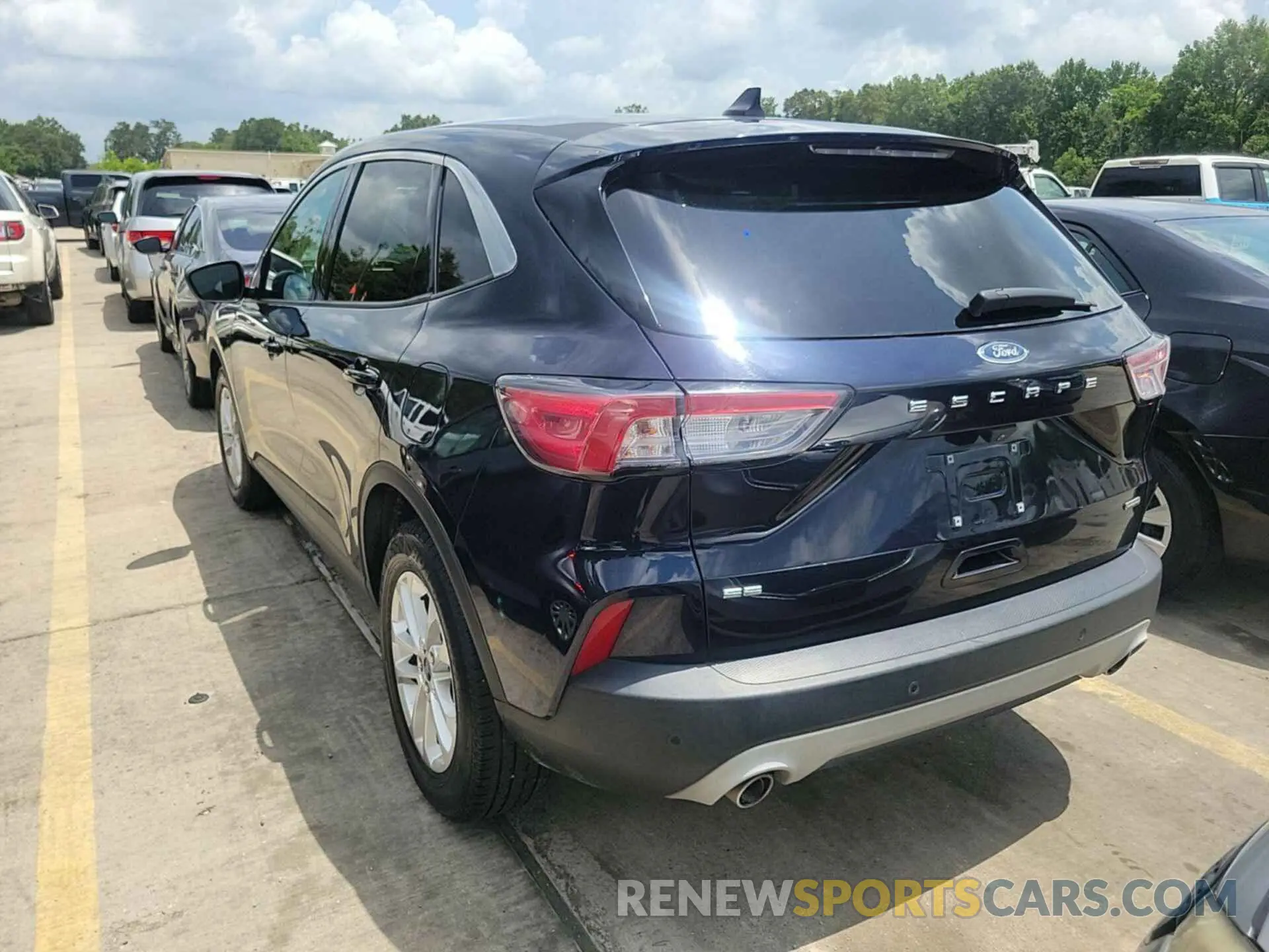 23 Photograph of a damaged car 1FMCU0BZ0MUA51425 FORD ESCAPE 2021