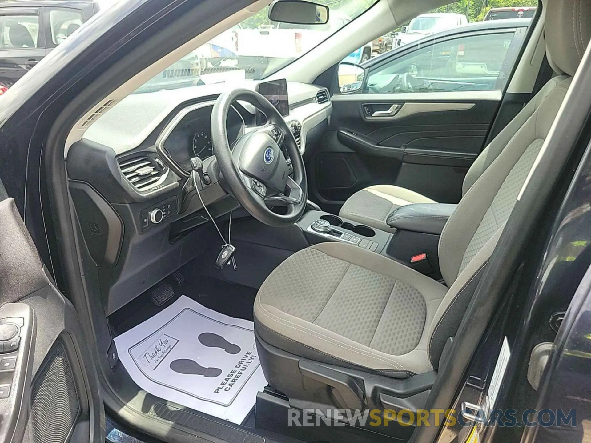 3 Photograph of a damaged car 1FMCU0BZ0MUA51425 FORD ESCAPE 2021
