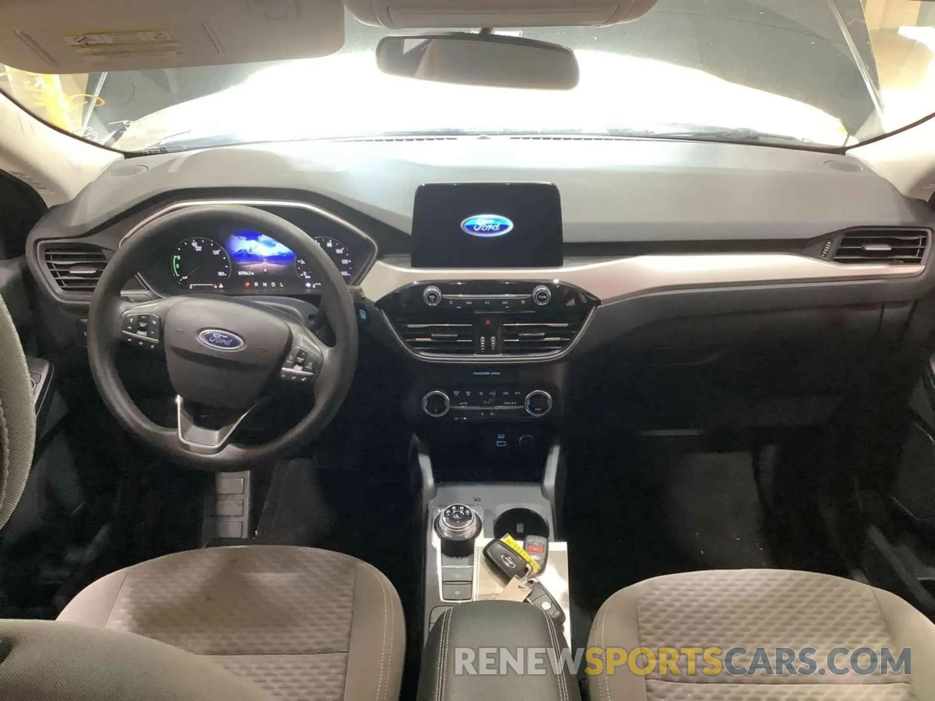 11 Photograph of a damaged car 1FMCU0BZ1MUA52776 FORD ESCAPE 2021